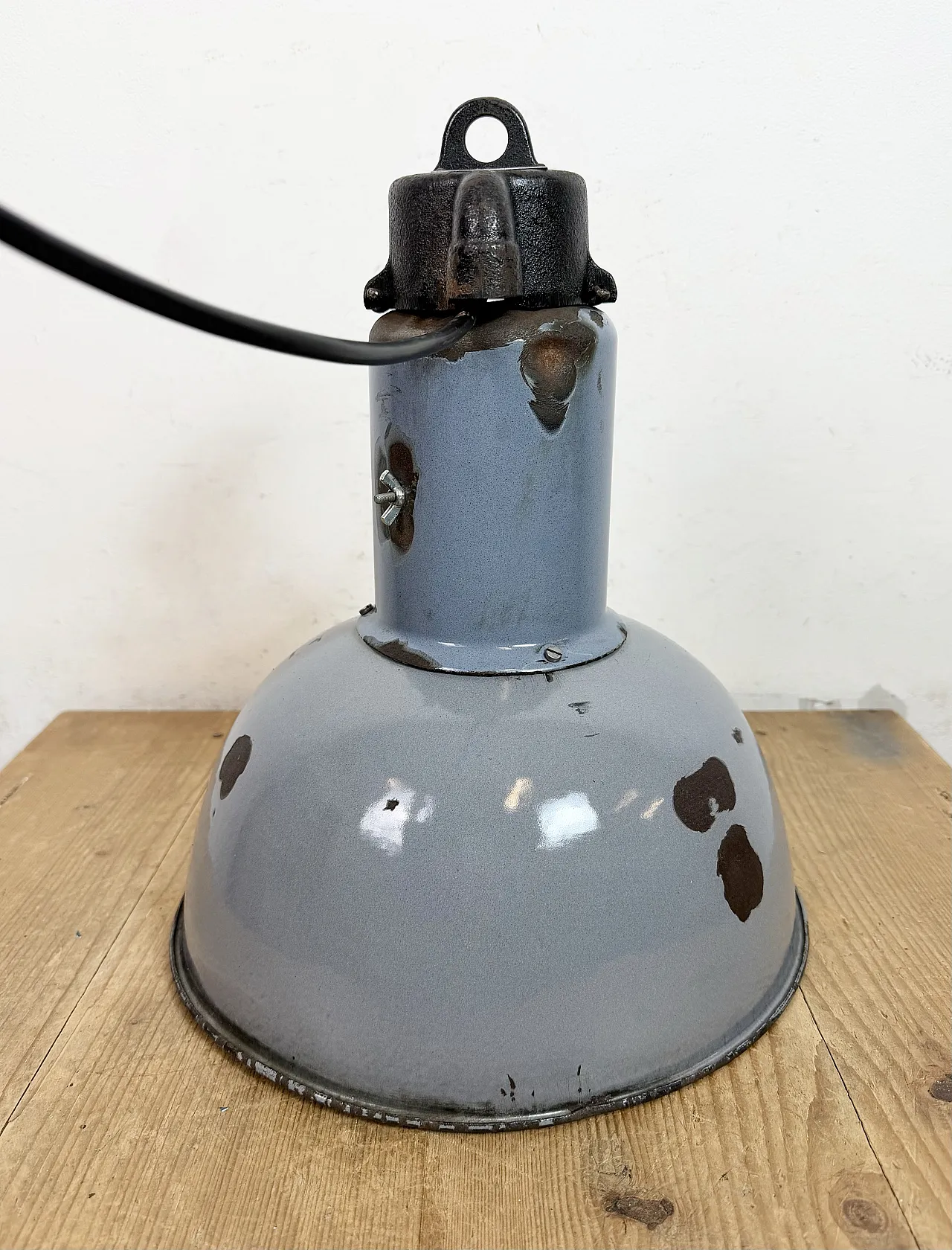 Industrial Grey Enamel Bauhaus Pendant Lamp, 1930s 16