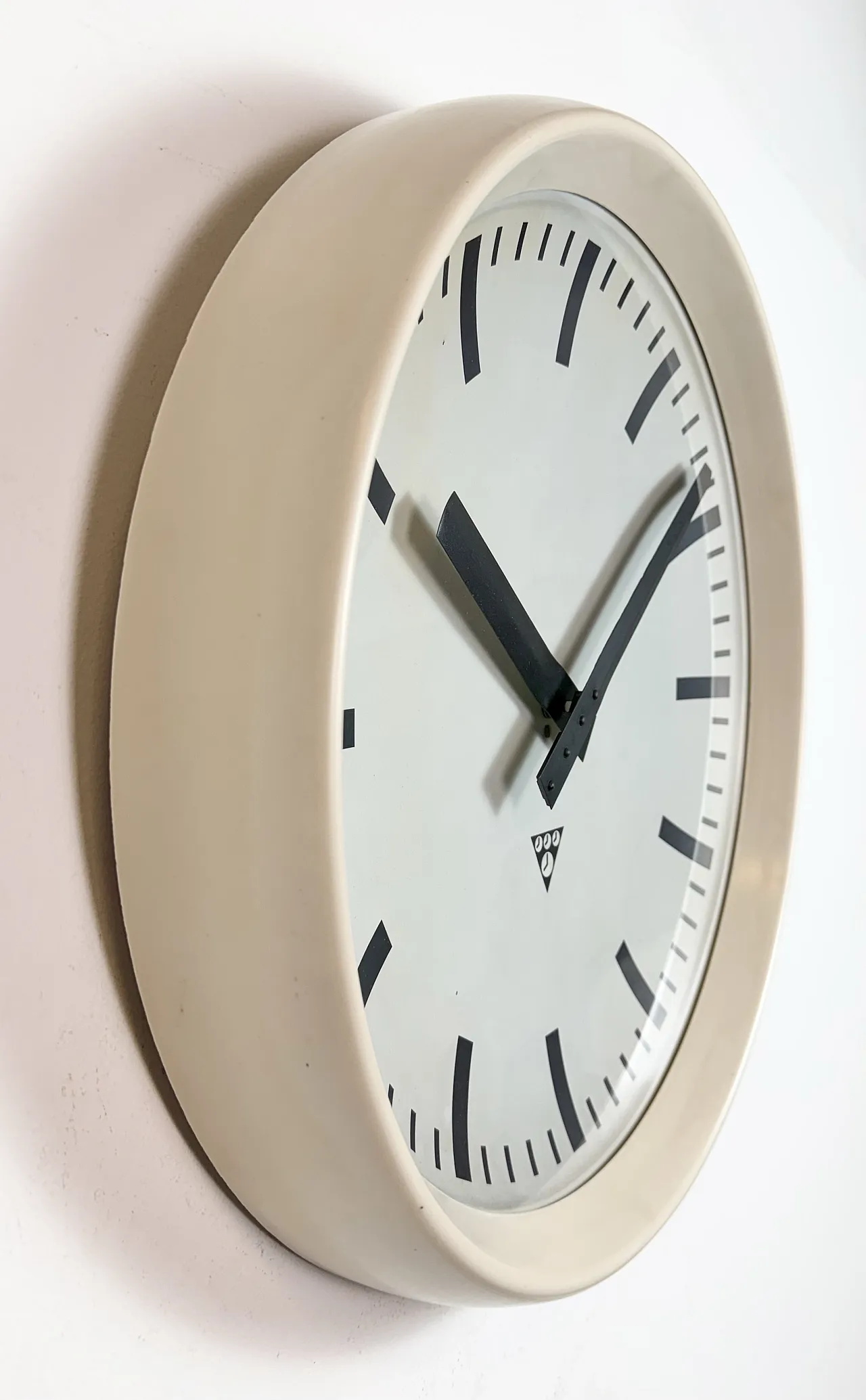 Large Industrial Bakelite Factory Wall Clock from Pragotron, 1960s 5