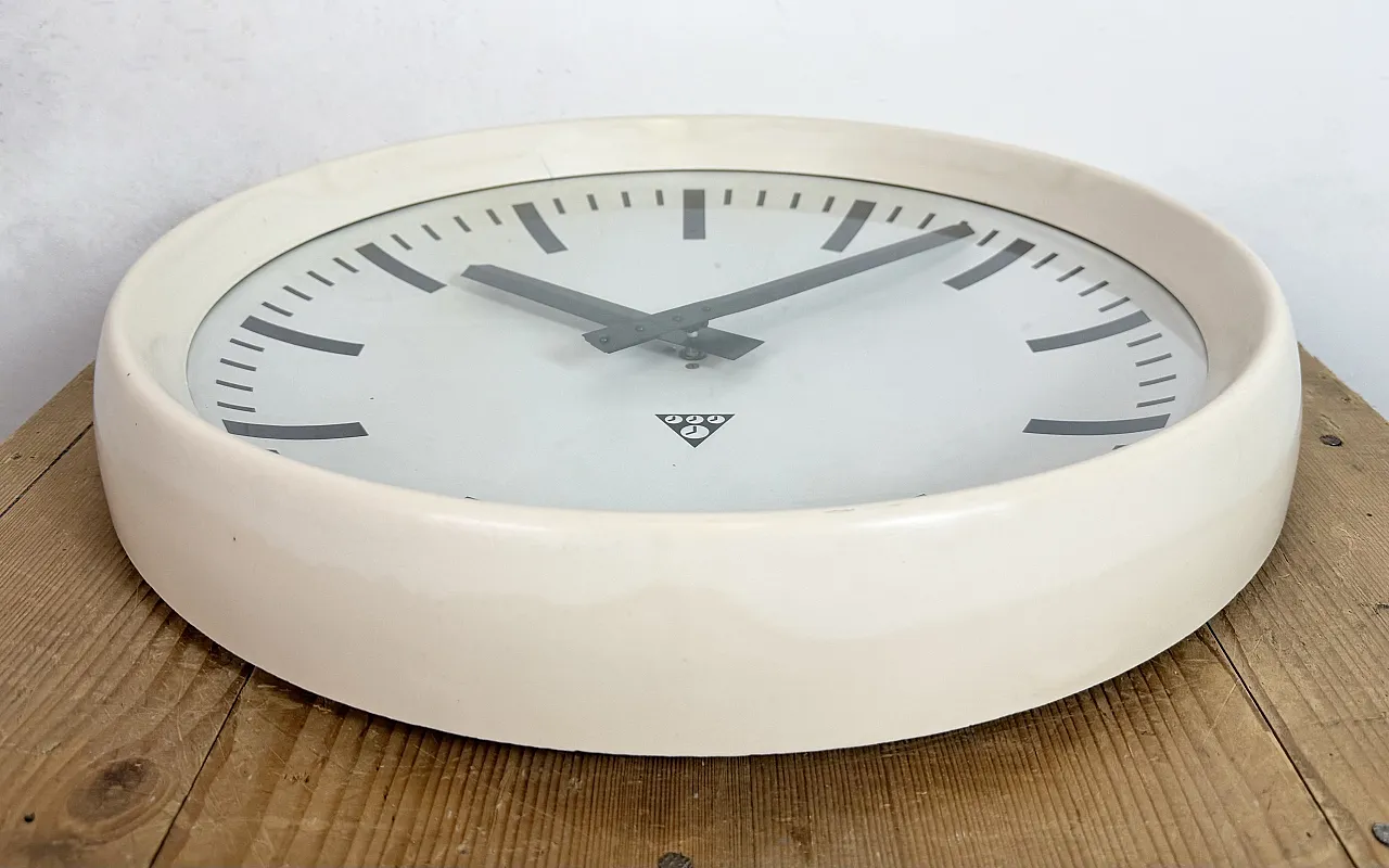 Large Industrial Bakelite Factory Wall Clock from Pragotron, 1960s 8