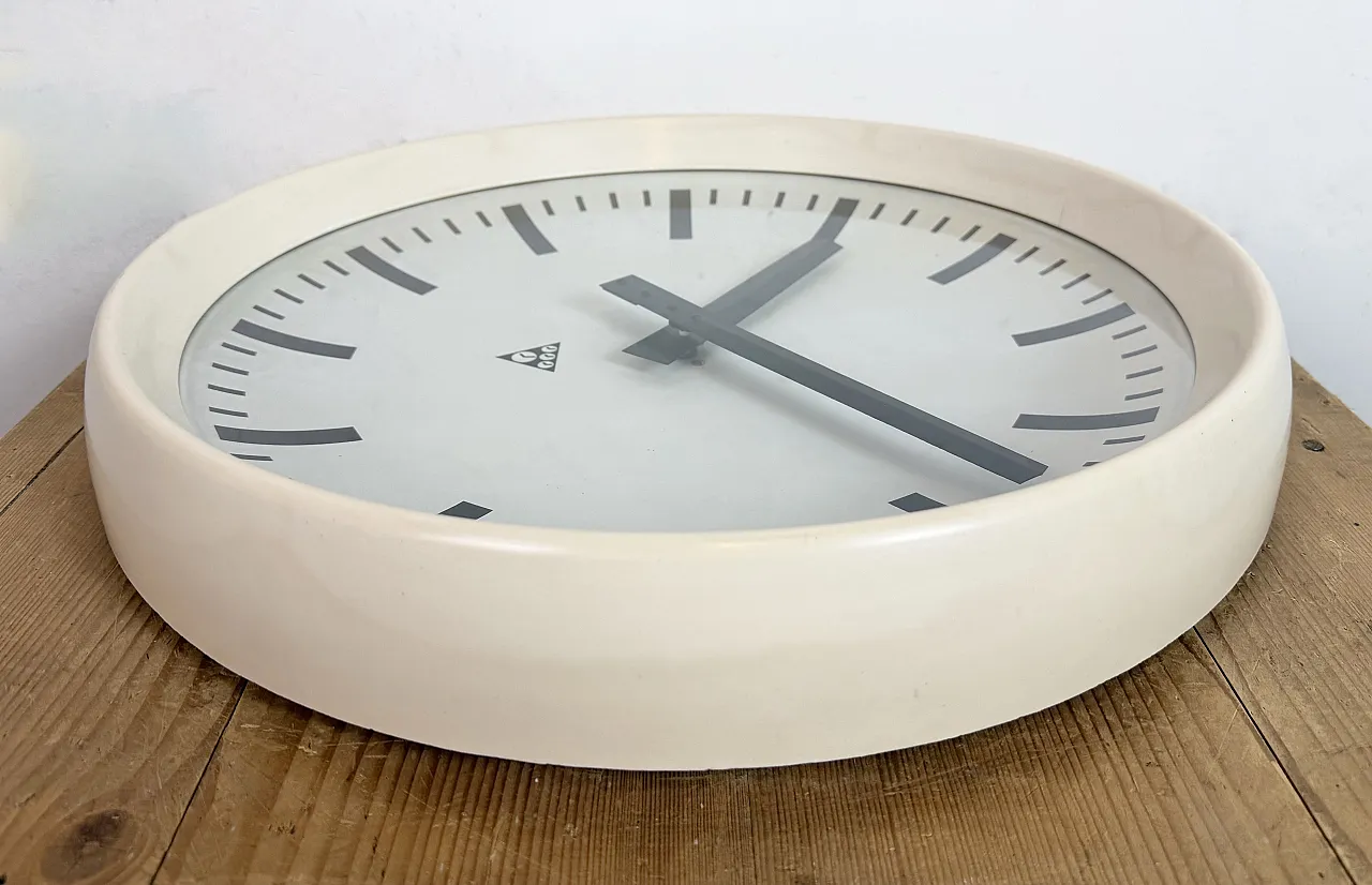 Large Industrial Bakelite Factory Wall Clock from Pragotron, 1960s 12