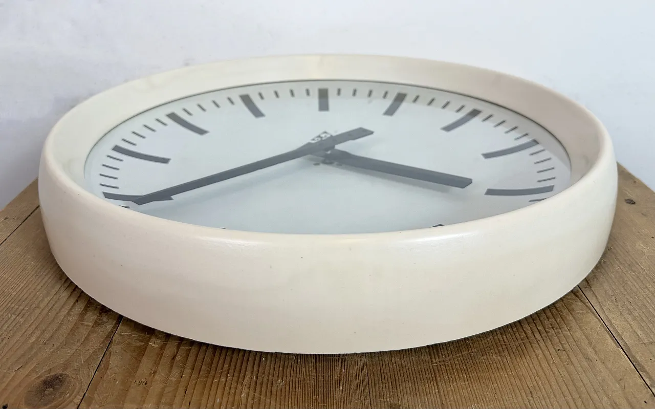 Large Industrial Bakelite Factory Wall Clock from Pragotron, 1960s 13