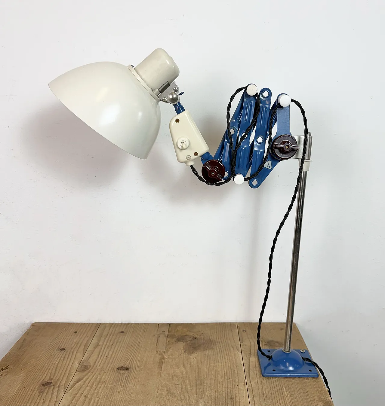 Industrial East German Scissor Lamp from VEB Zweckleuchtenbau Dresden 3