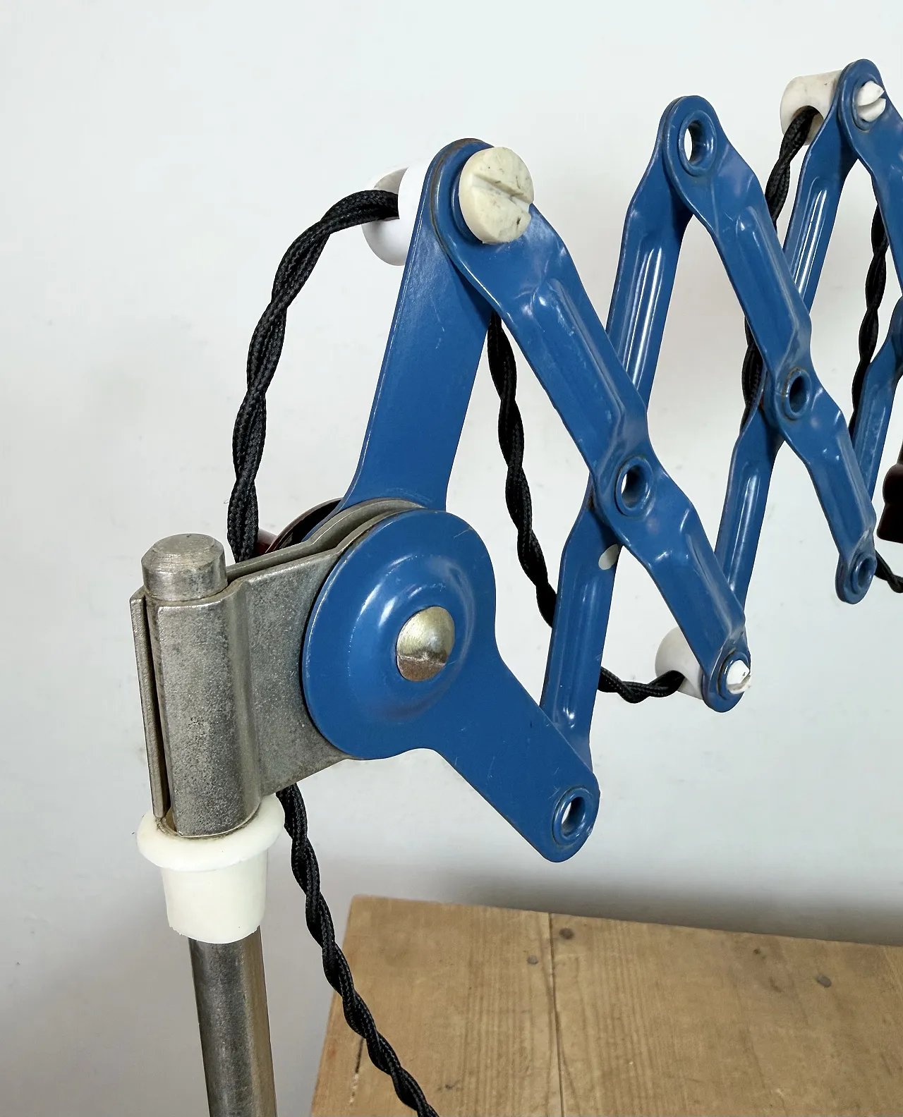 Industrial East German Scissor Lamp from VEB Zweckleuchtenbau Dresden 21