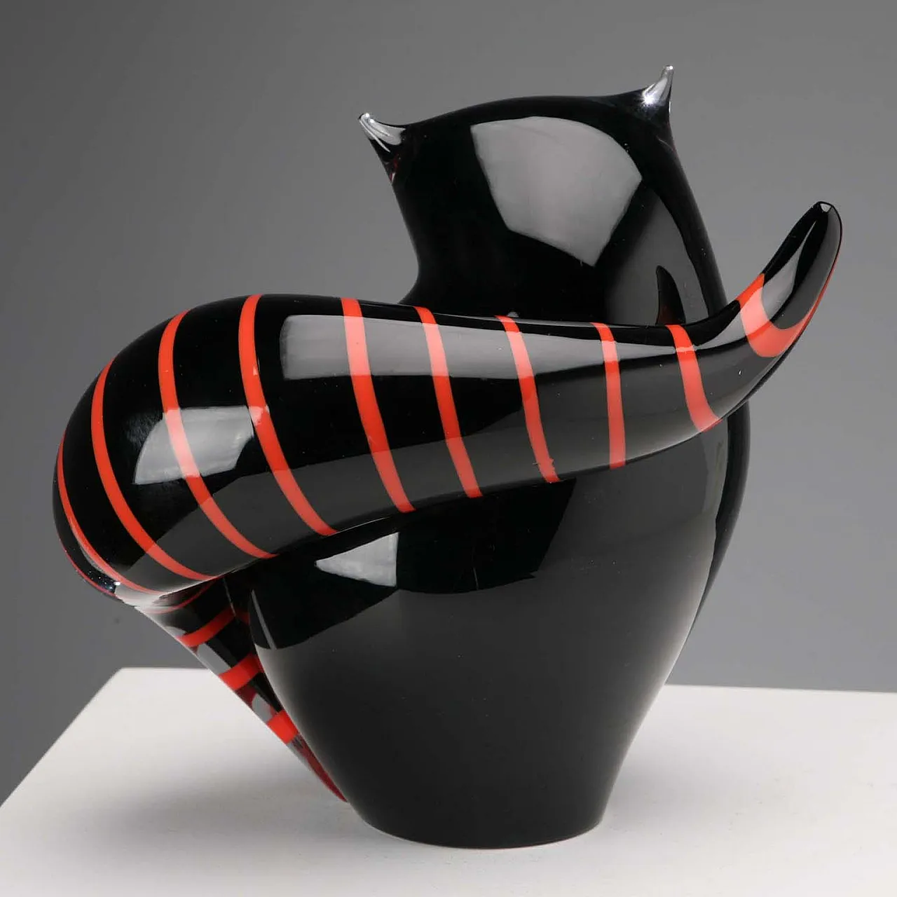Gatto in vetro nero e rosso di Seguso, '900 4