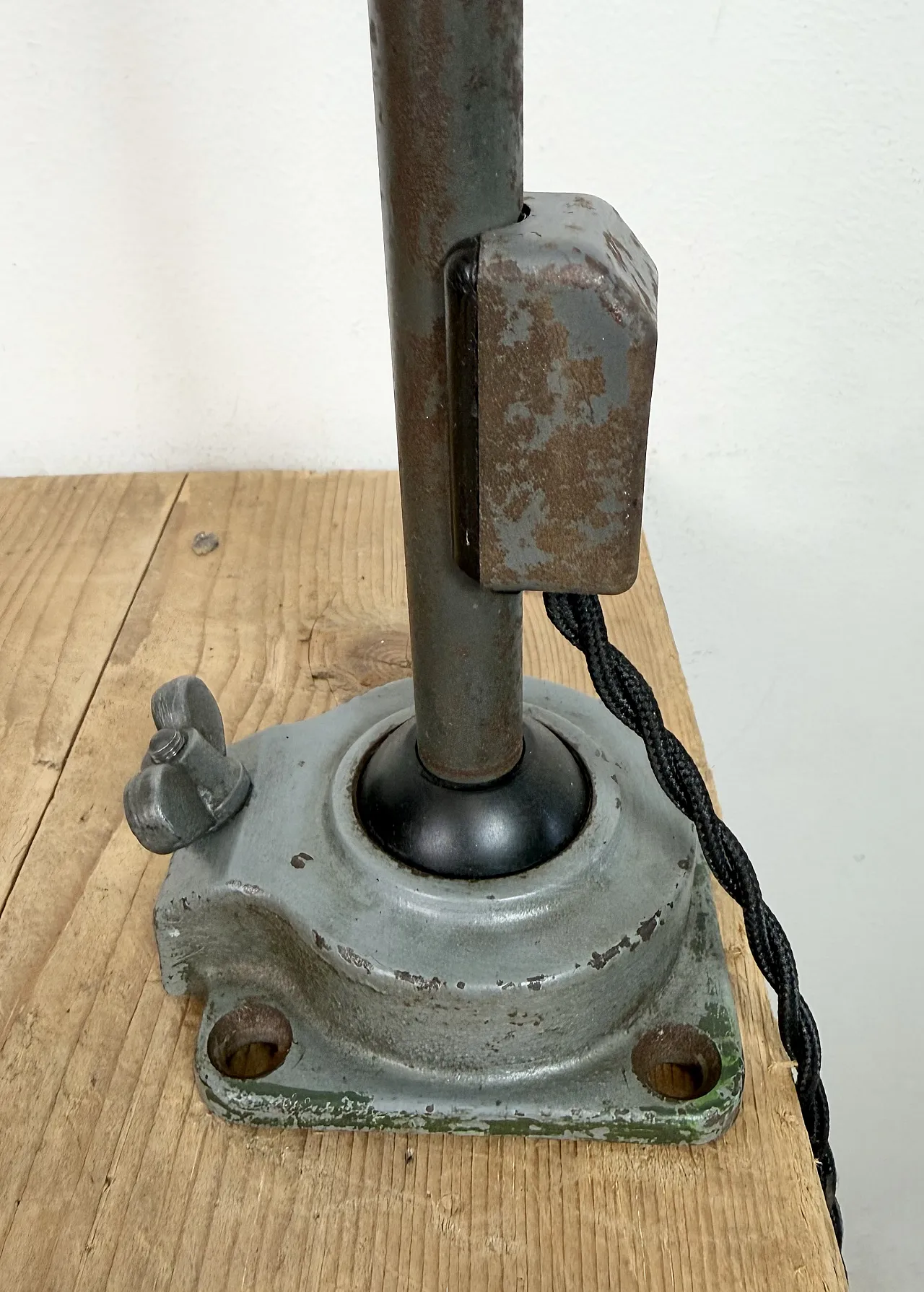 Industrial Grey Enamel Workshop Table Lamp from Siemens, 1950s 5