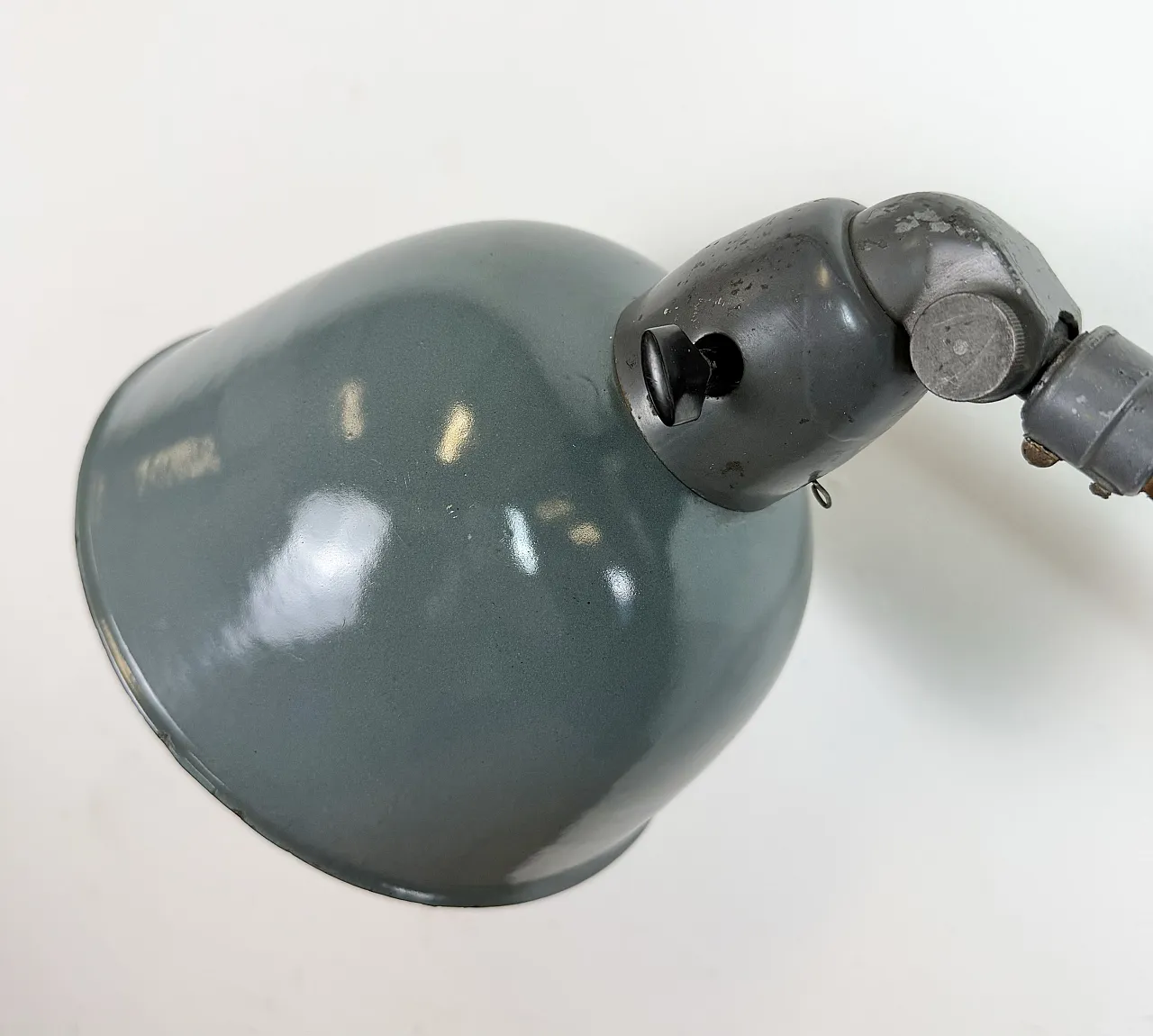 Industrial Grey Enamel Workshop Table Lamp from Siemens, 1950s 11
