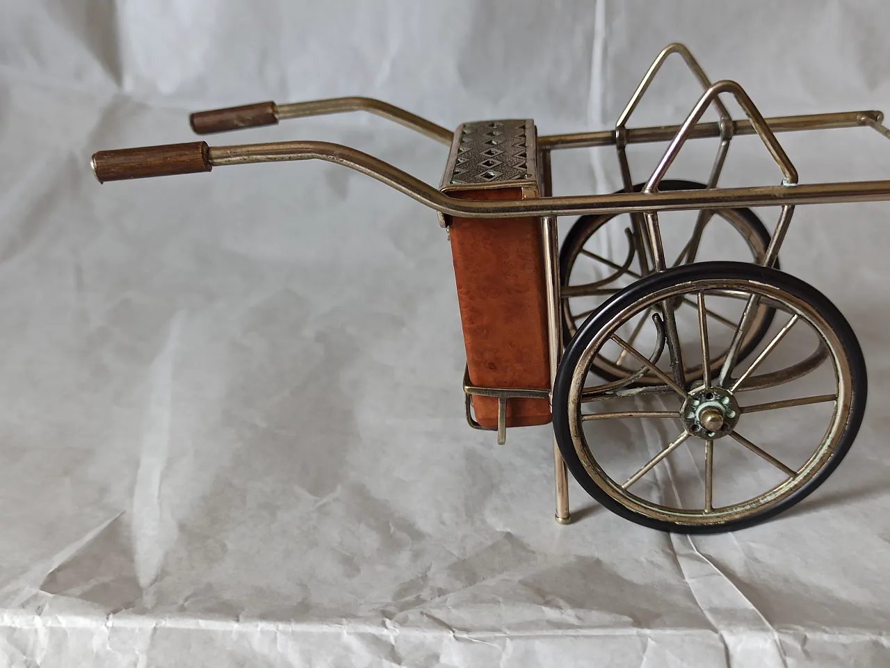 Match trolley and cigarette bin, 70s 32