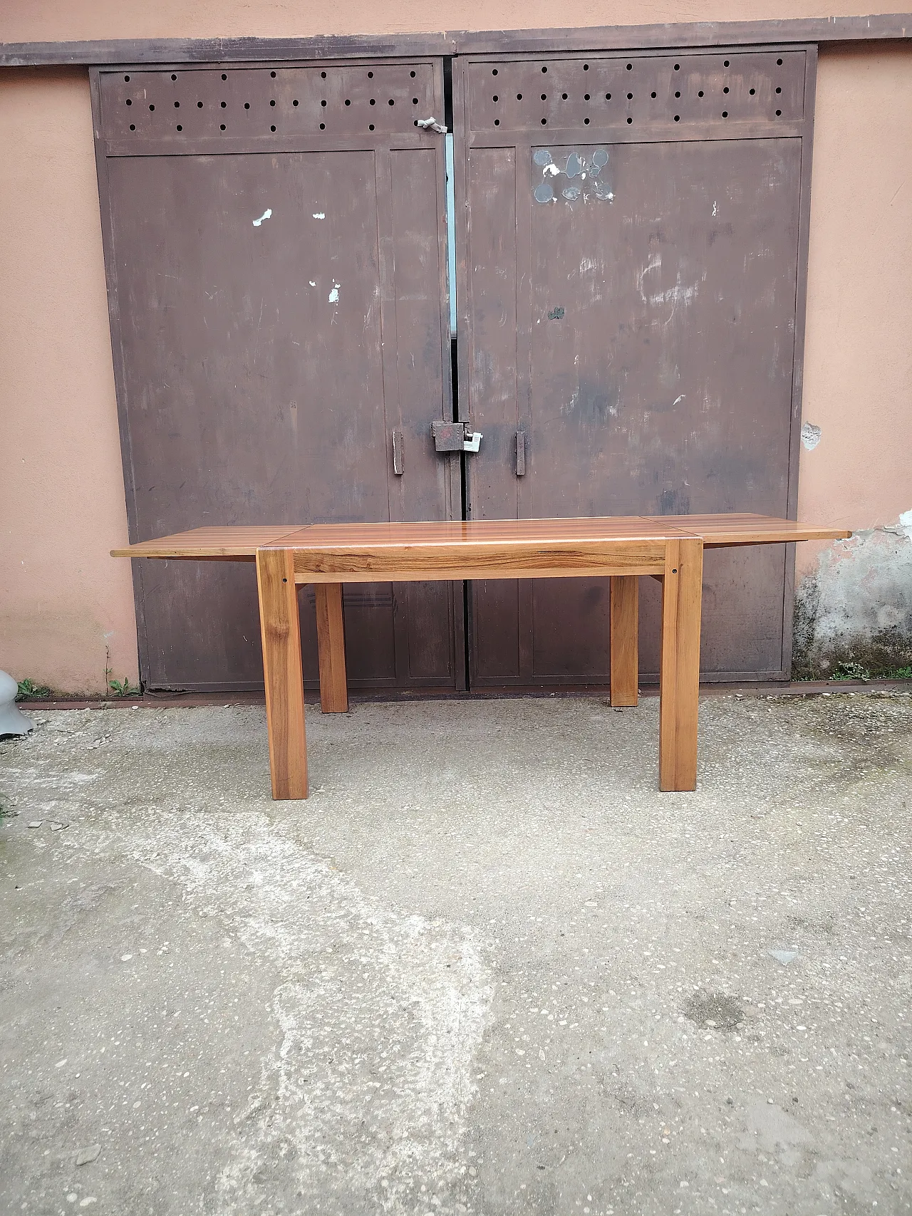 Solid wood table, 80s 1