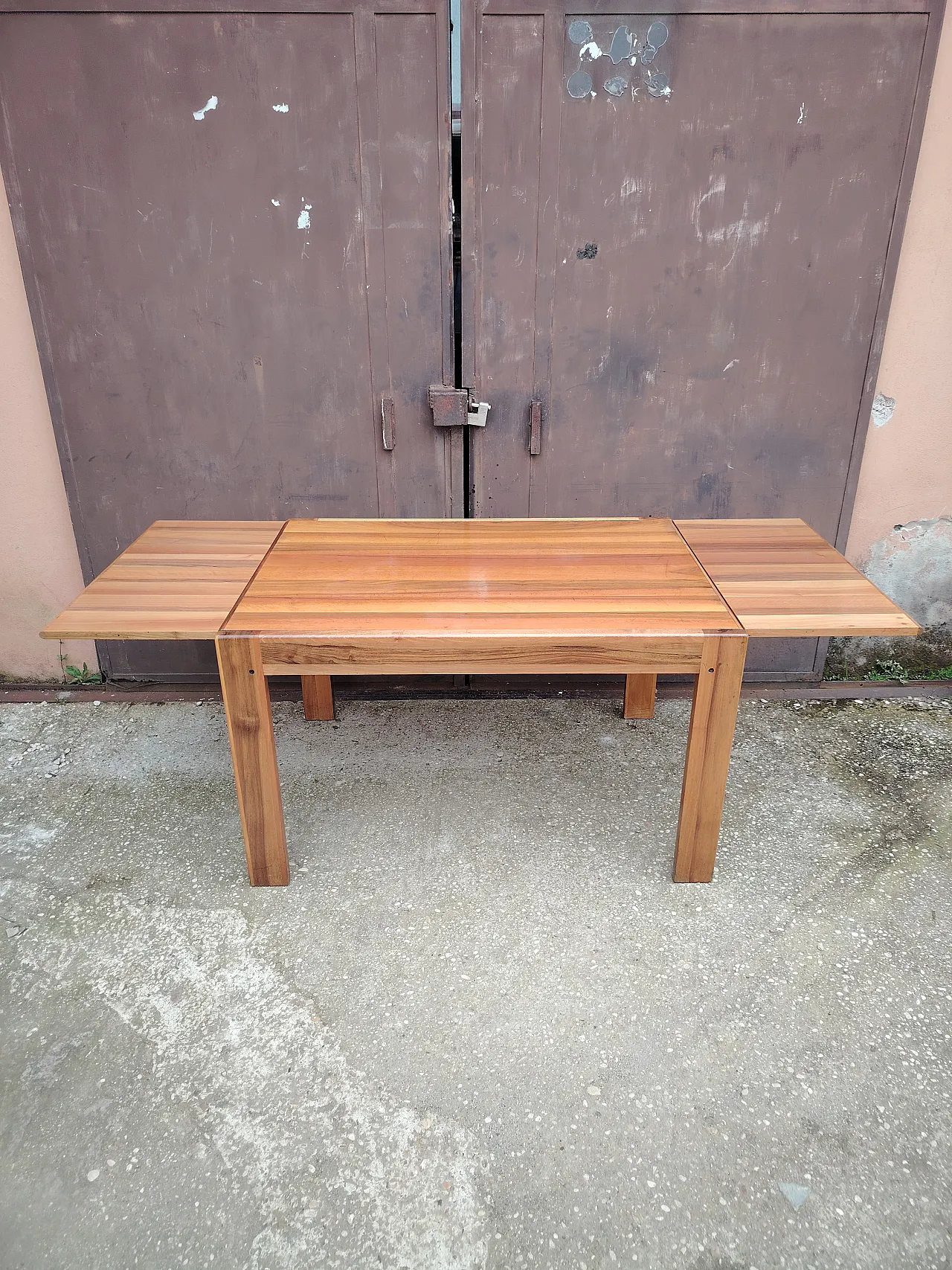Solid wood table, 80s 2