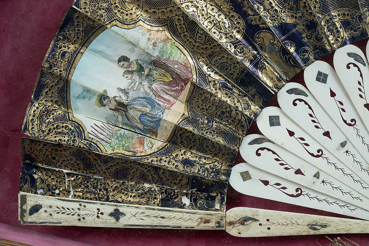 Napoleon III fan depicting bucolic scenes, 19th century 3