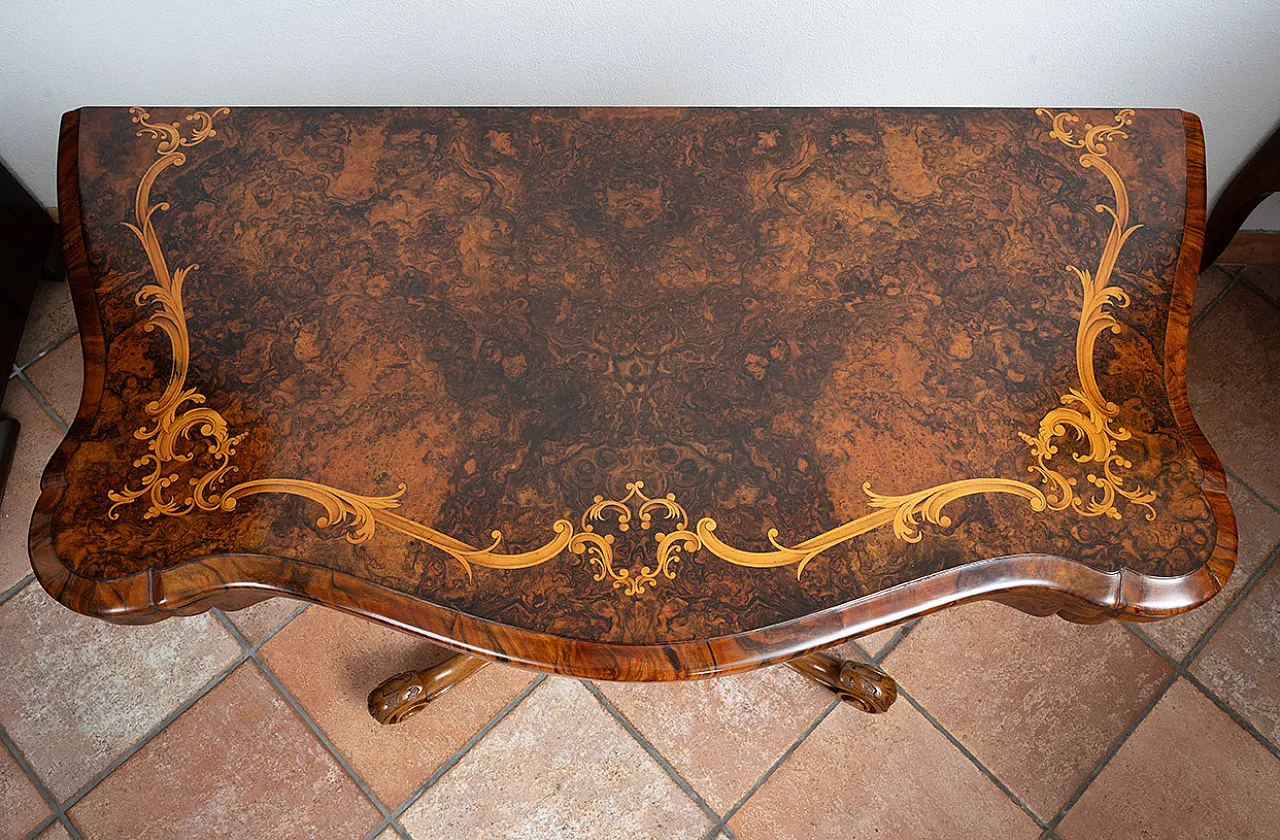 Victorian game table in walnut root, 19th century 2