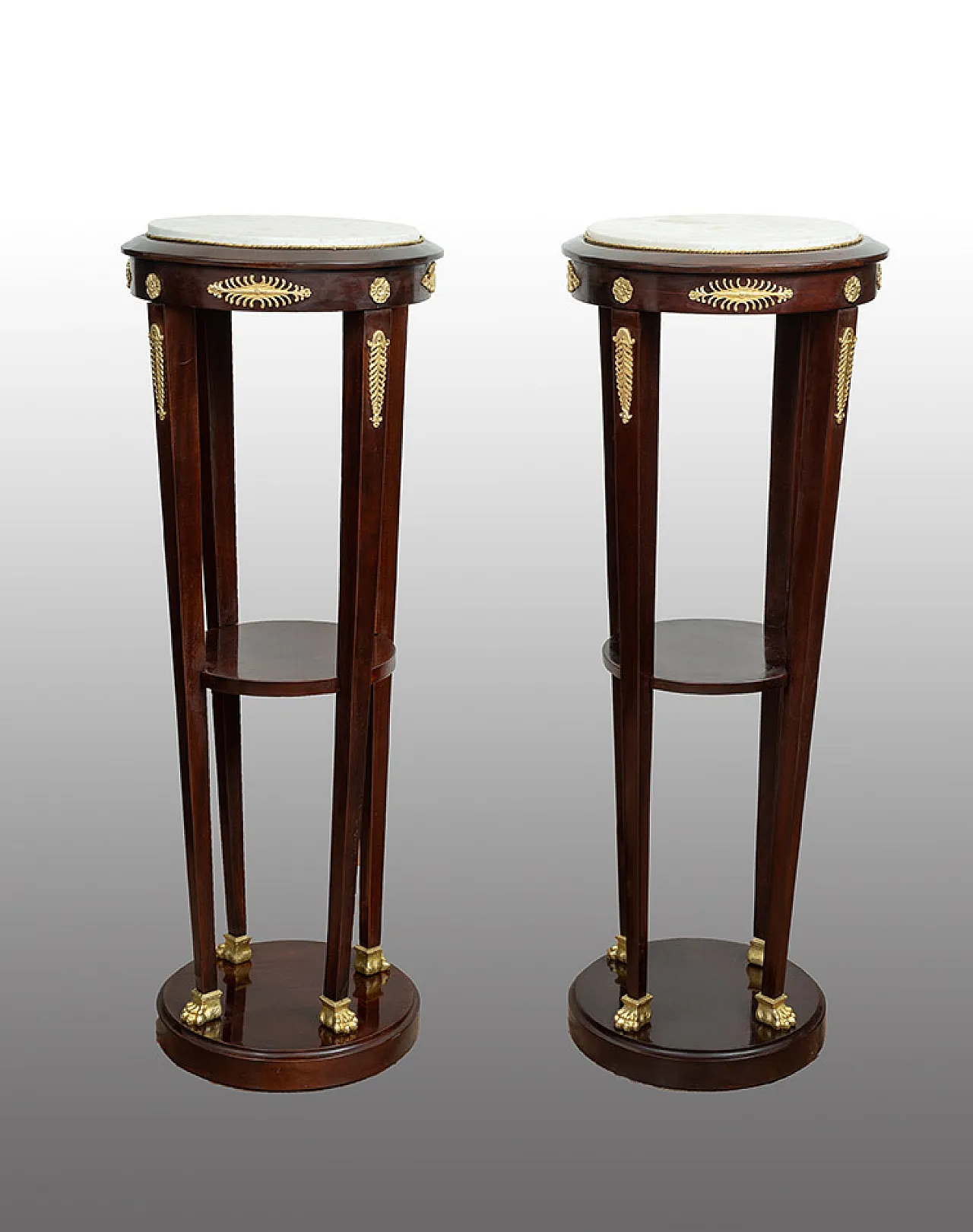 Pair of mahogany feather pedestals with plate, 19th century 1