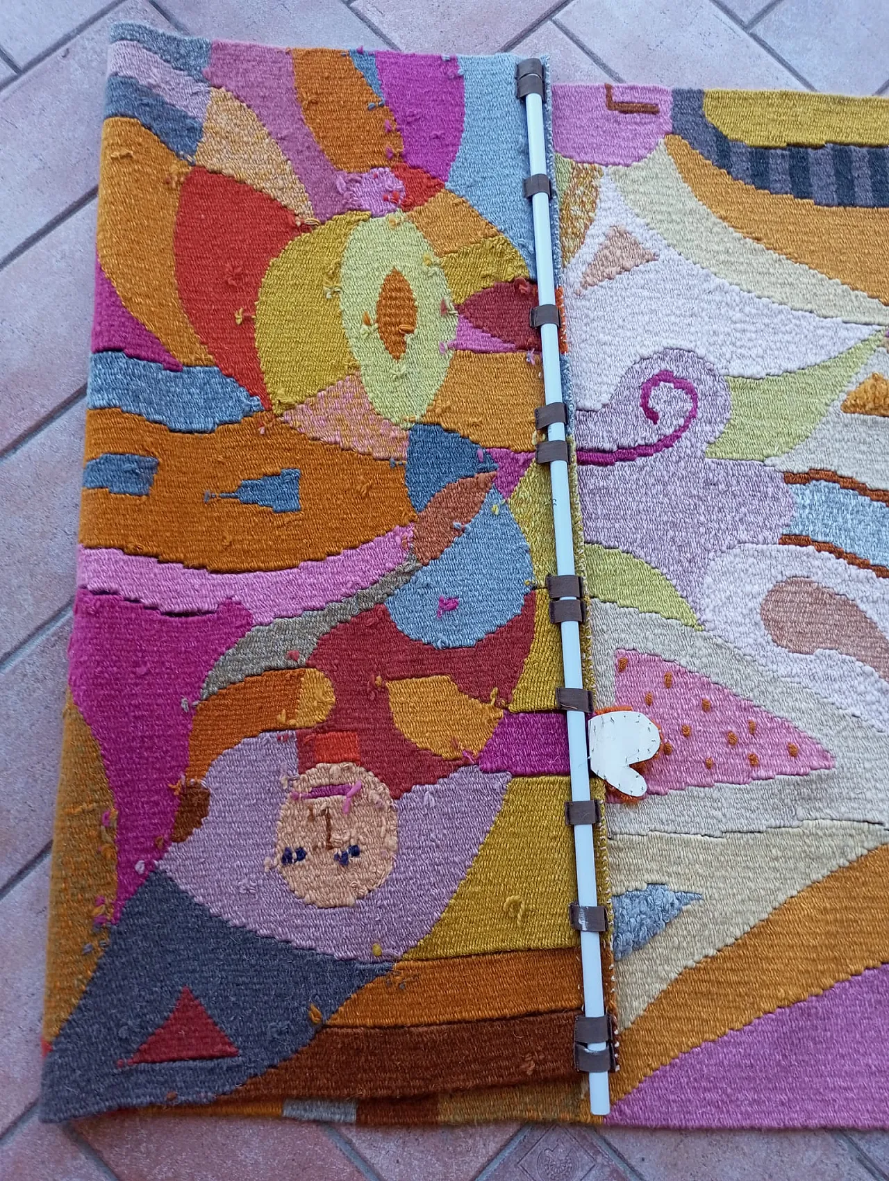 Arazzo figurativo Frau Elwig di D. Petry Wandres, anni ‘70 9