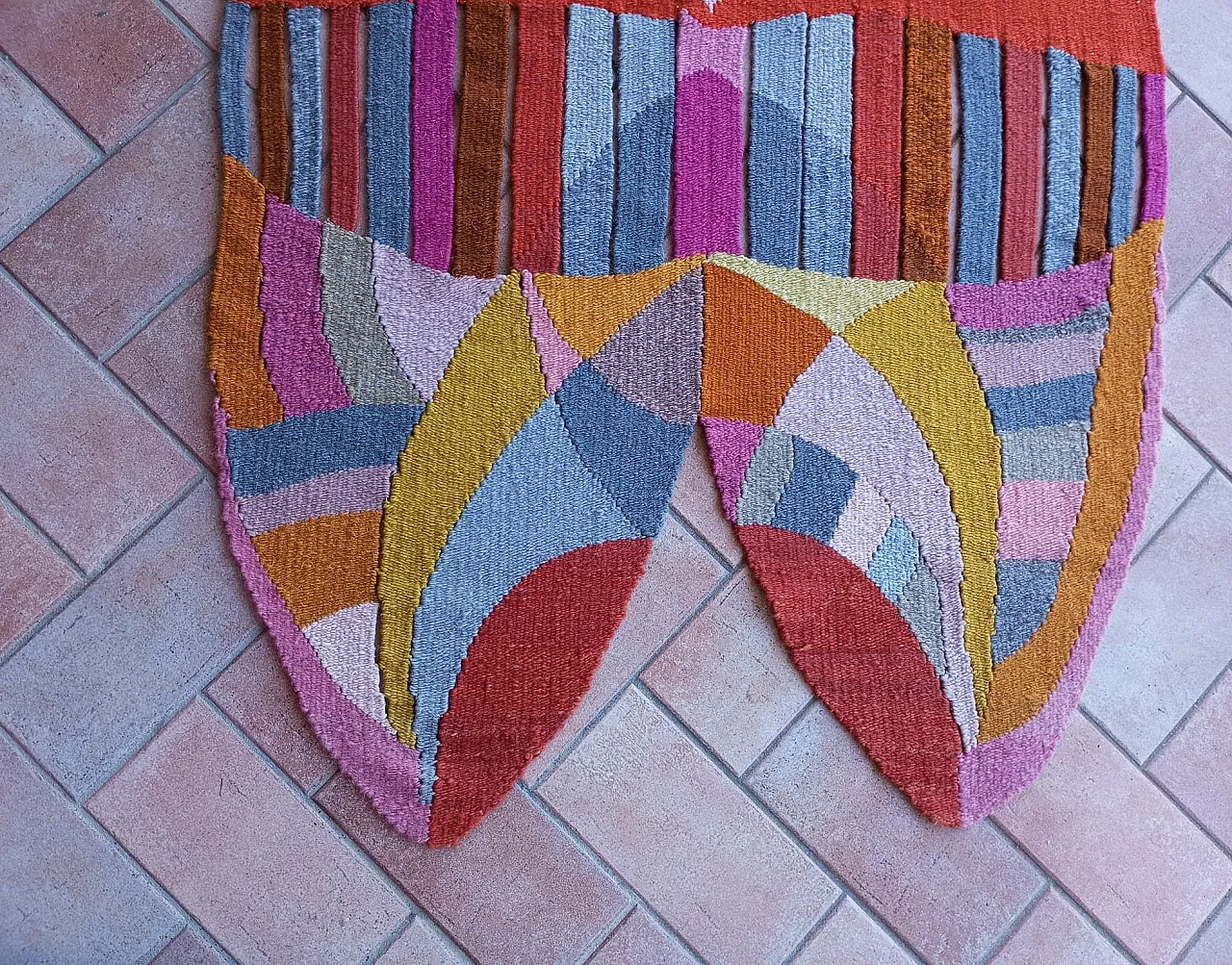 Arazzo figurativo Frau Elwig di D. Petry Wandres, anni ‘70 11