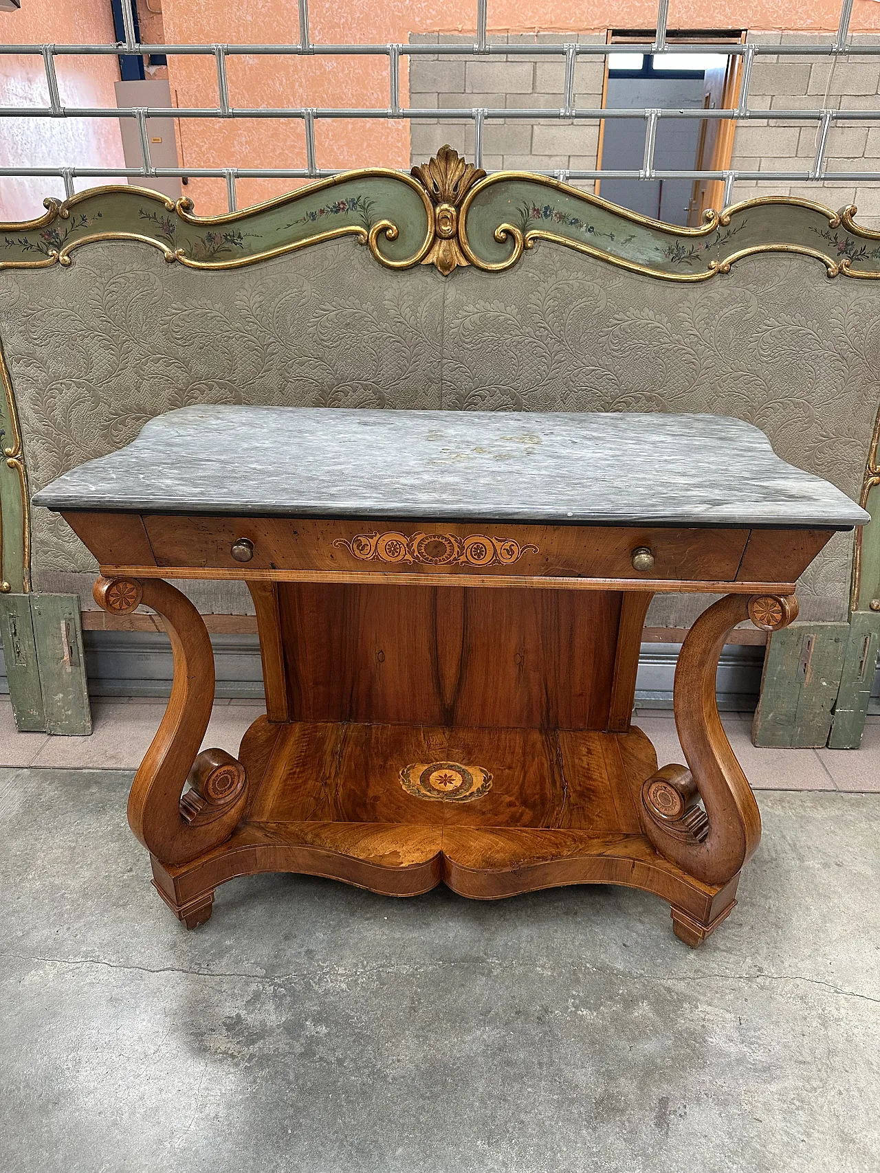 Carlo X console walnut, maple bronze inlays, Piedmont, early 19th c. 1