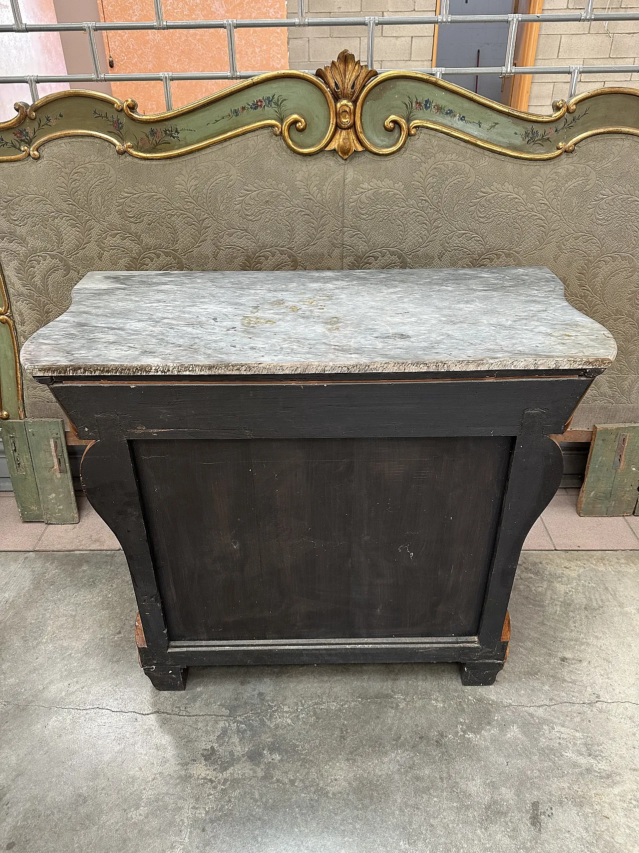 Carlo X console walnut, maple bronze inlays, Piedmont, early 19th c. 6