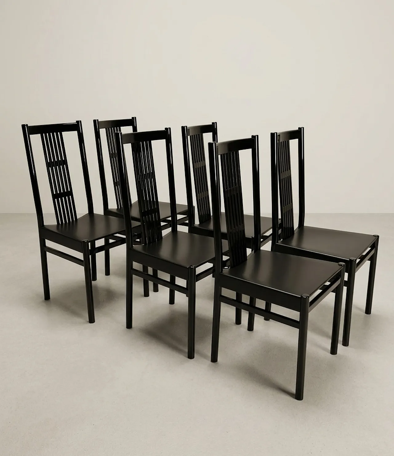 Set of 6 lacquered dining chairs, Italy 80s 1