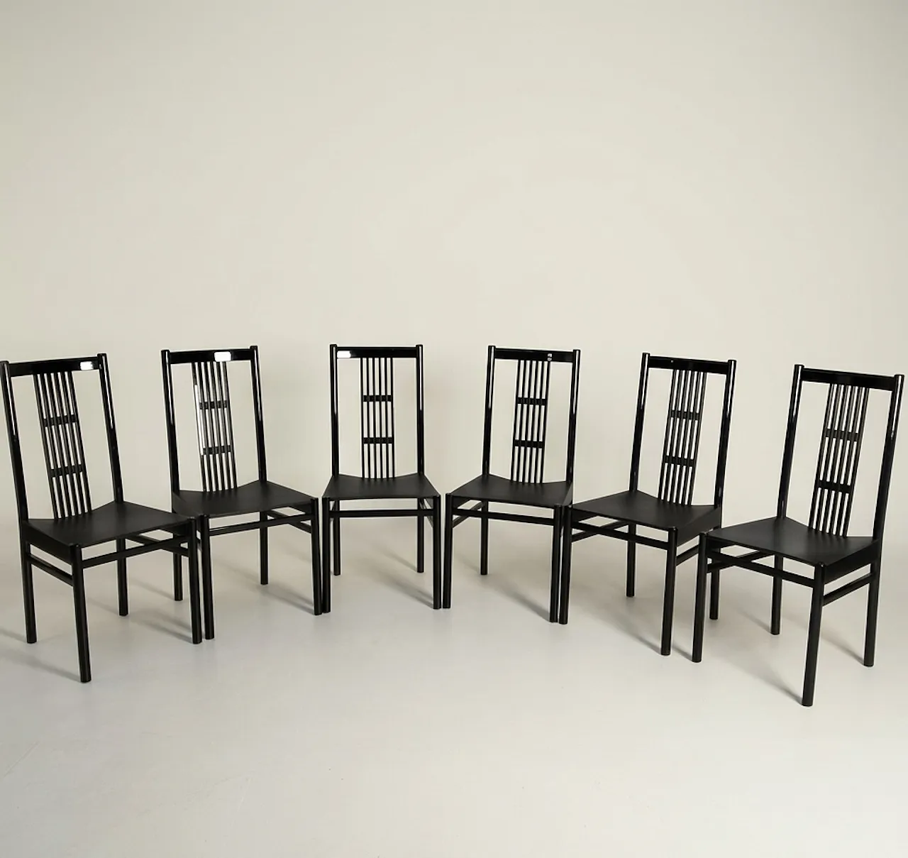 Set of 6 lacquered dining chairs, Italy 80s 2