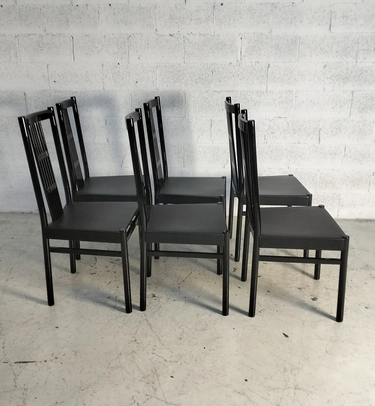 Set of 6 lacquered dining chairs, Italy 80s 10