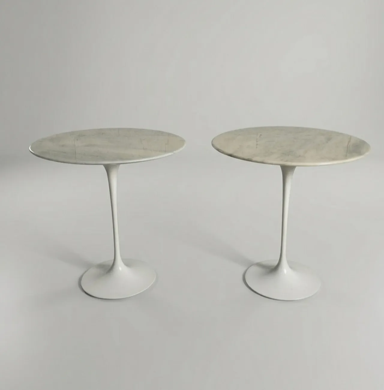 Pair of Tulip marble side tables by Eero Saarinen for Knoll, 70s 3