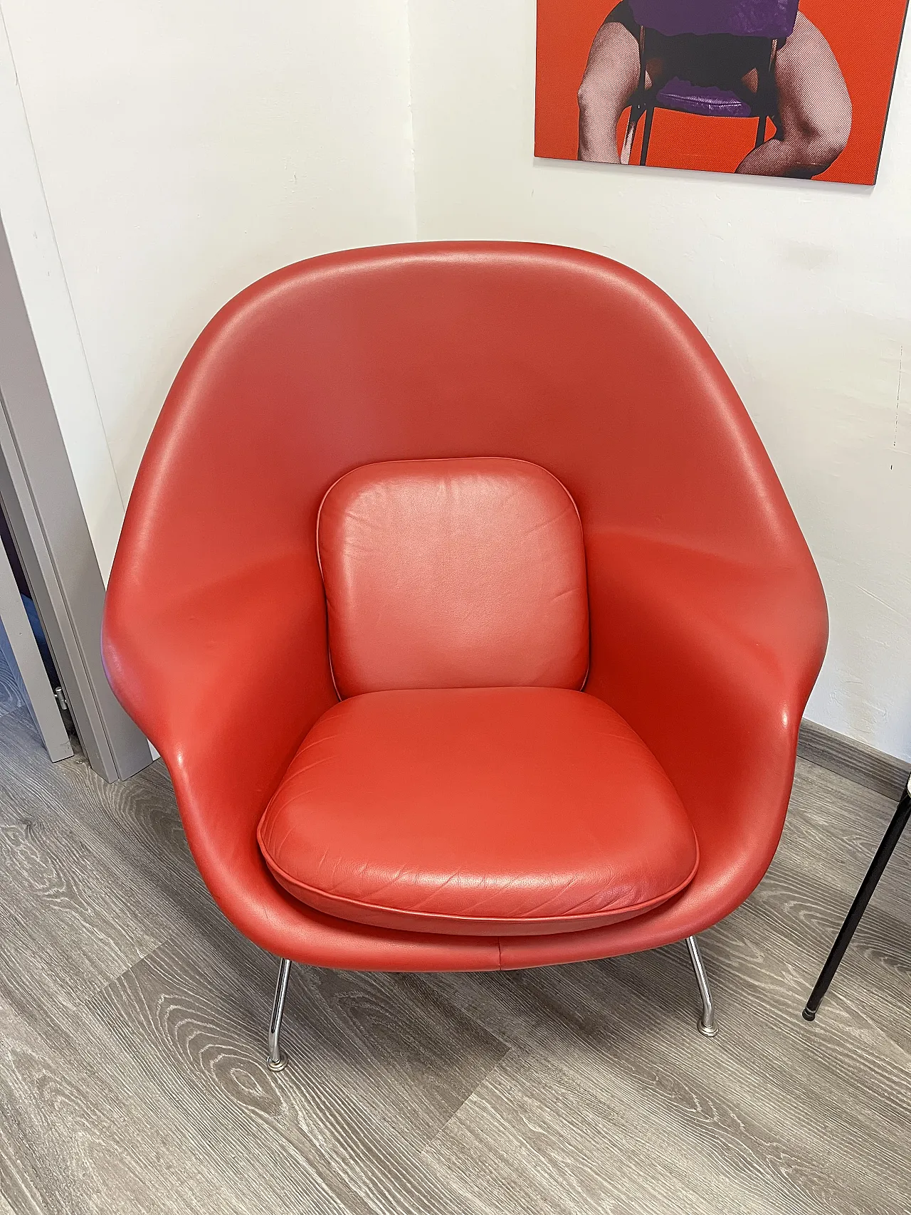 Womb Chair armchair by Eero Saarinen for Knoll red Leather, 2000s 8