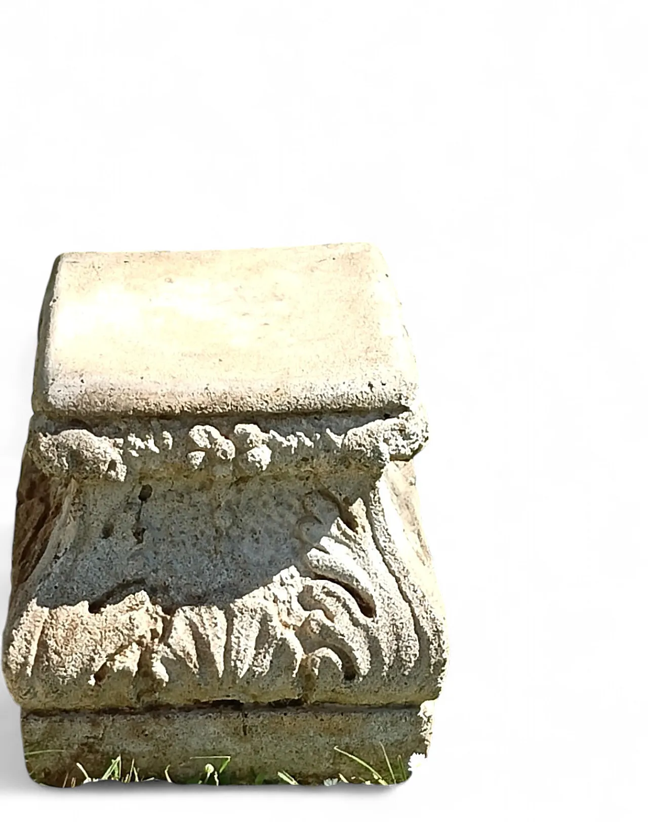 Capitello Corinzio, in cemento, anni '40 8