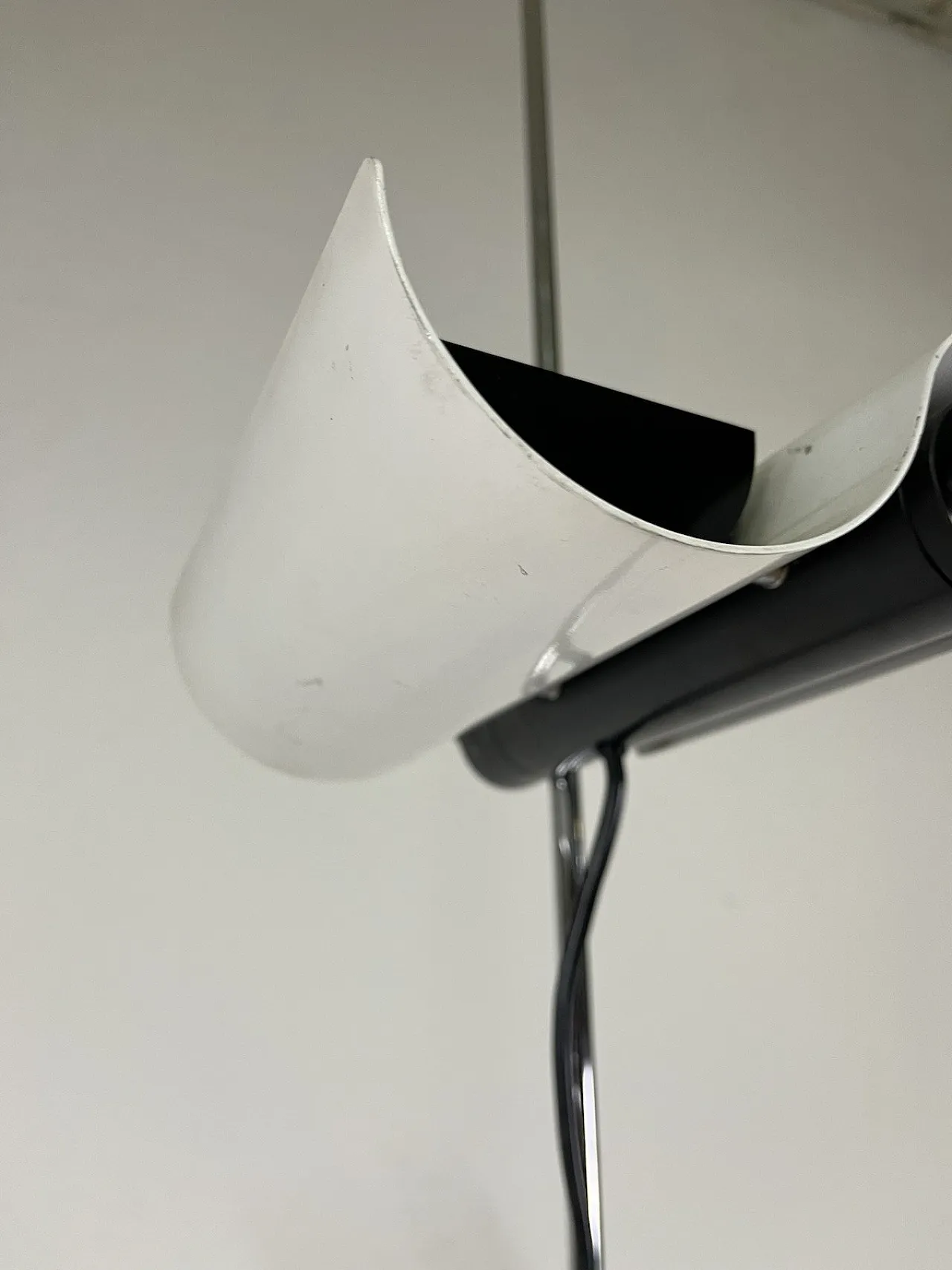 Floor lamp Dim 333 by Vico Magistretti for Oluce, 1970s 6