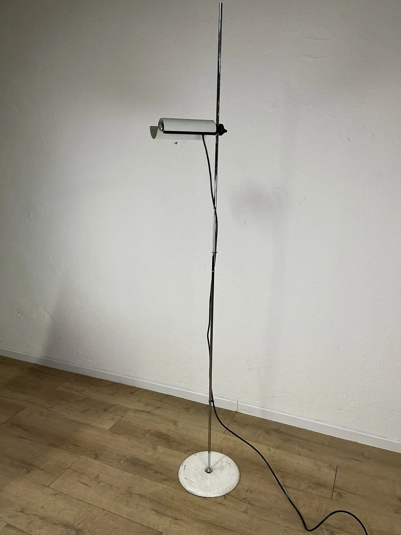 Floor lamp Dim 333 by Vico Magistretti for Oluce, 1970s 11