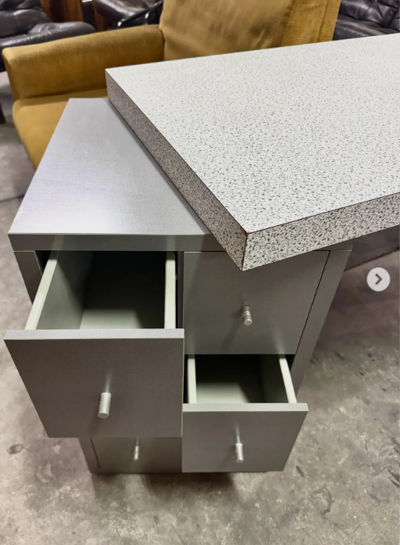 Consolle/toeletta Aforismi di Antonia Astori per Driade, anni ’80 5