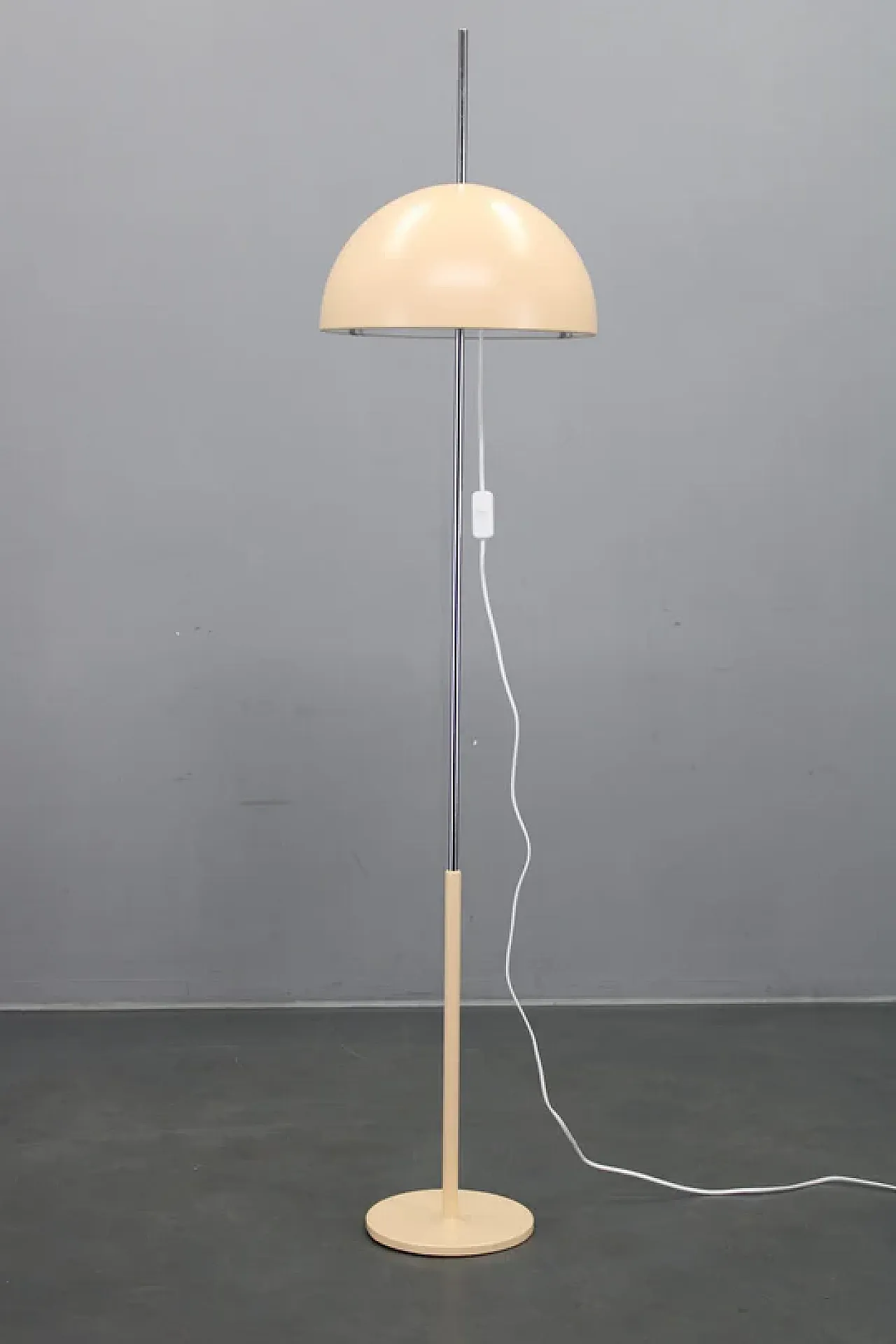 Lampada da terra a forma di fungo in metallo di Napako, anni '70 3