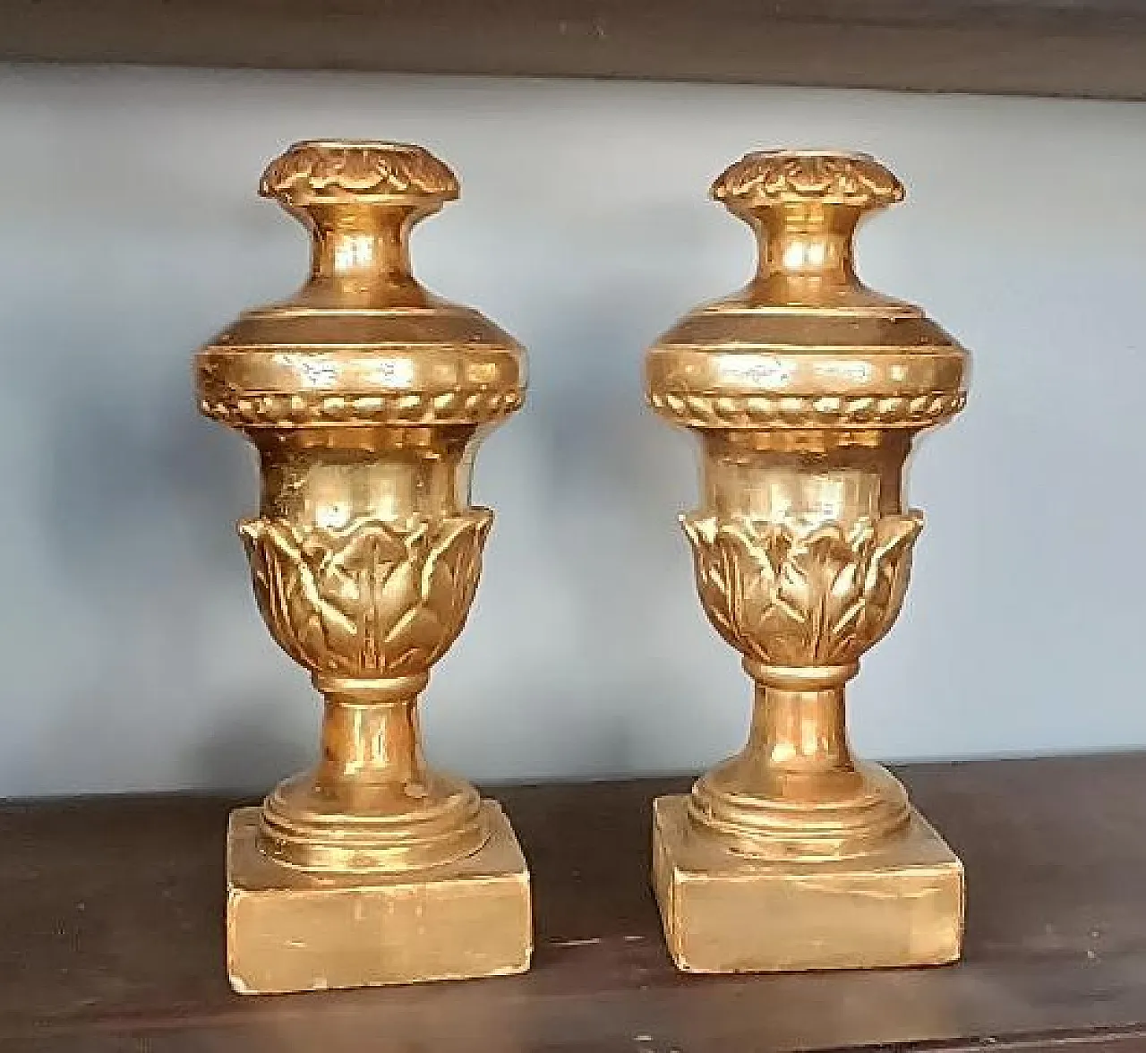 Coppia di candelieri con base a forma di palma, primo '800 1