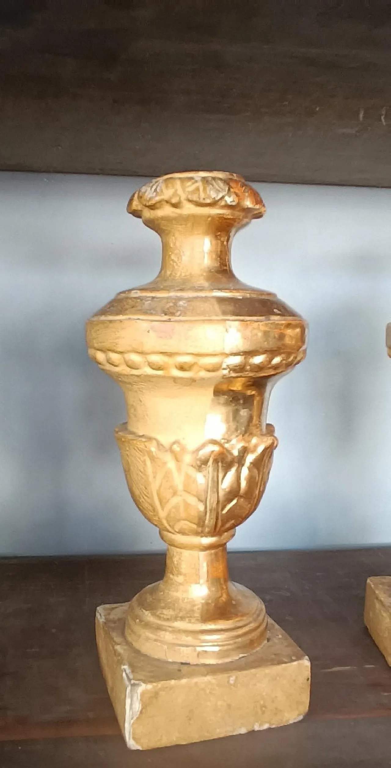 Coppia di candelieri con base a forma di palma, primo '800 5