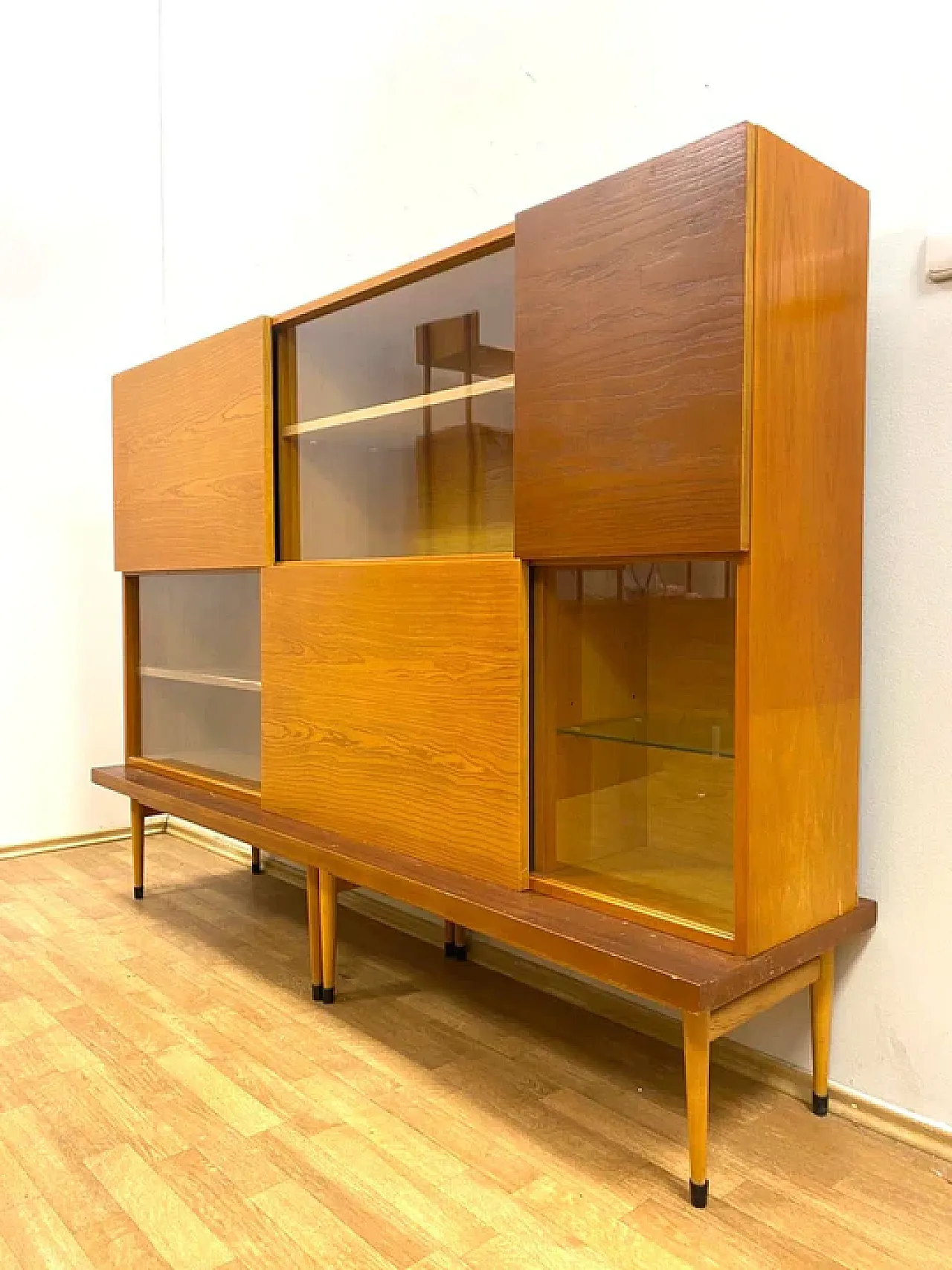 Libreria a mobile in stile Bruxelles di metà secolo, anni '60 1