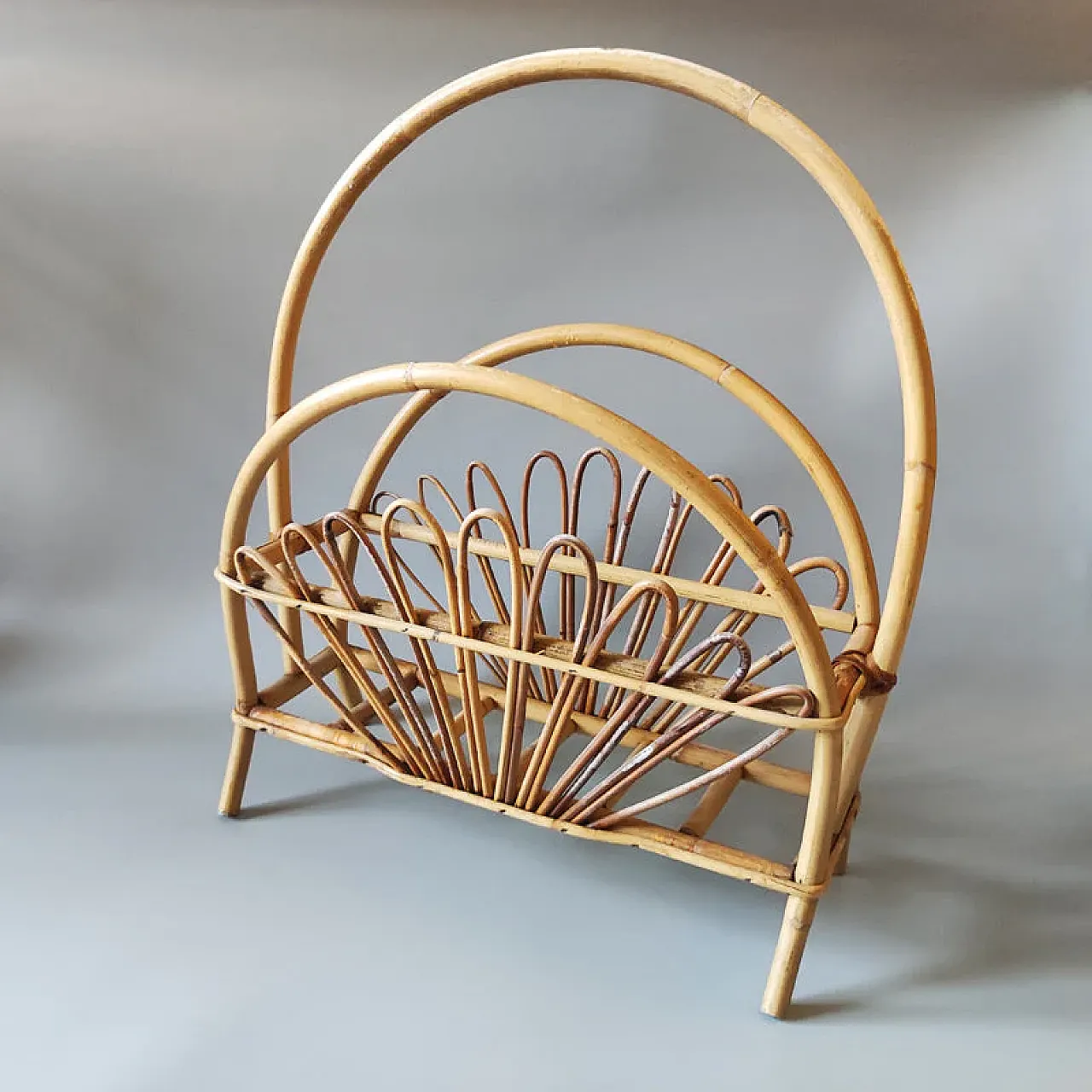 Franco Albini magazine rack in bamboo and rattan, 1960s 4