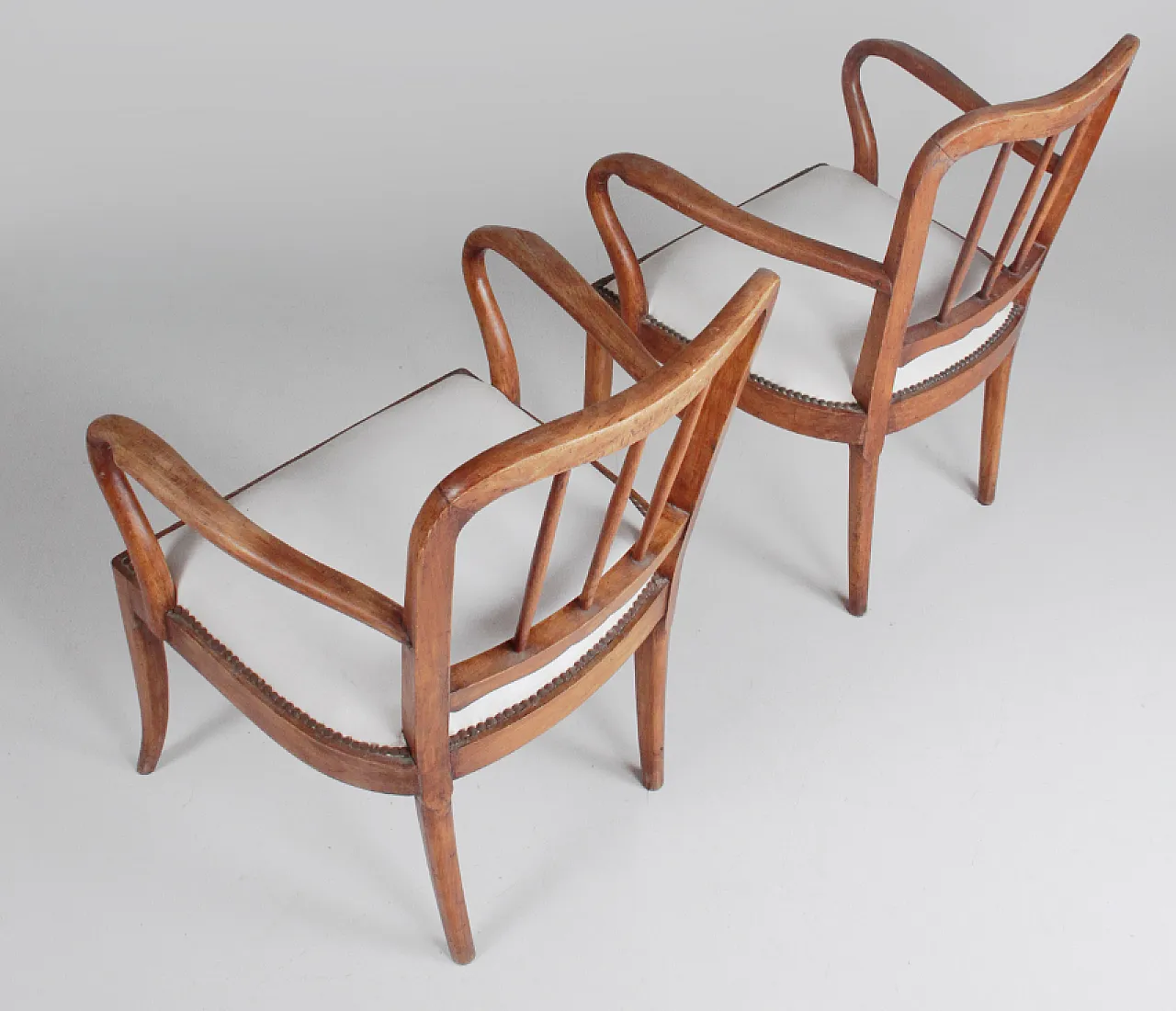 Coppia di poltroncine in legno ed ecopelle, anni '40 2