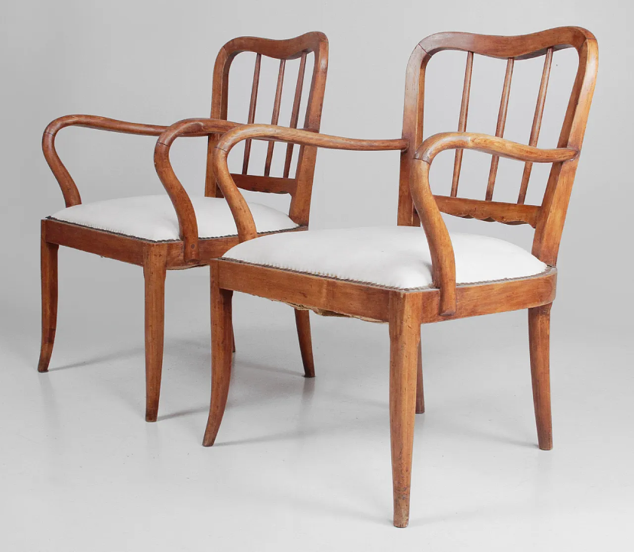 Coppia di poltroncine in legno ed ecopelle, anni '40 6