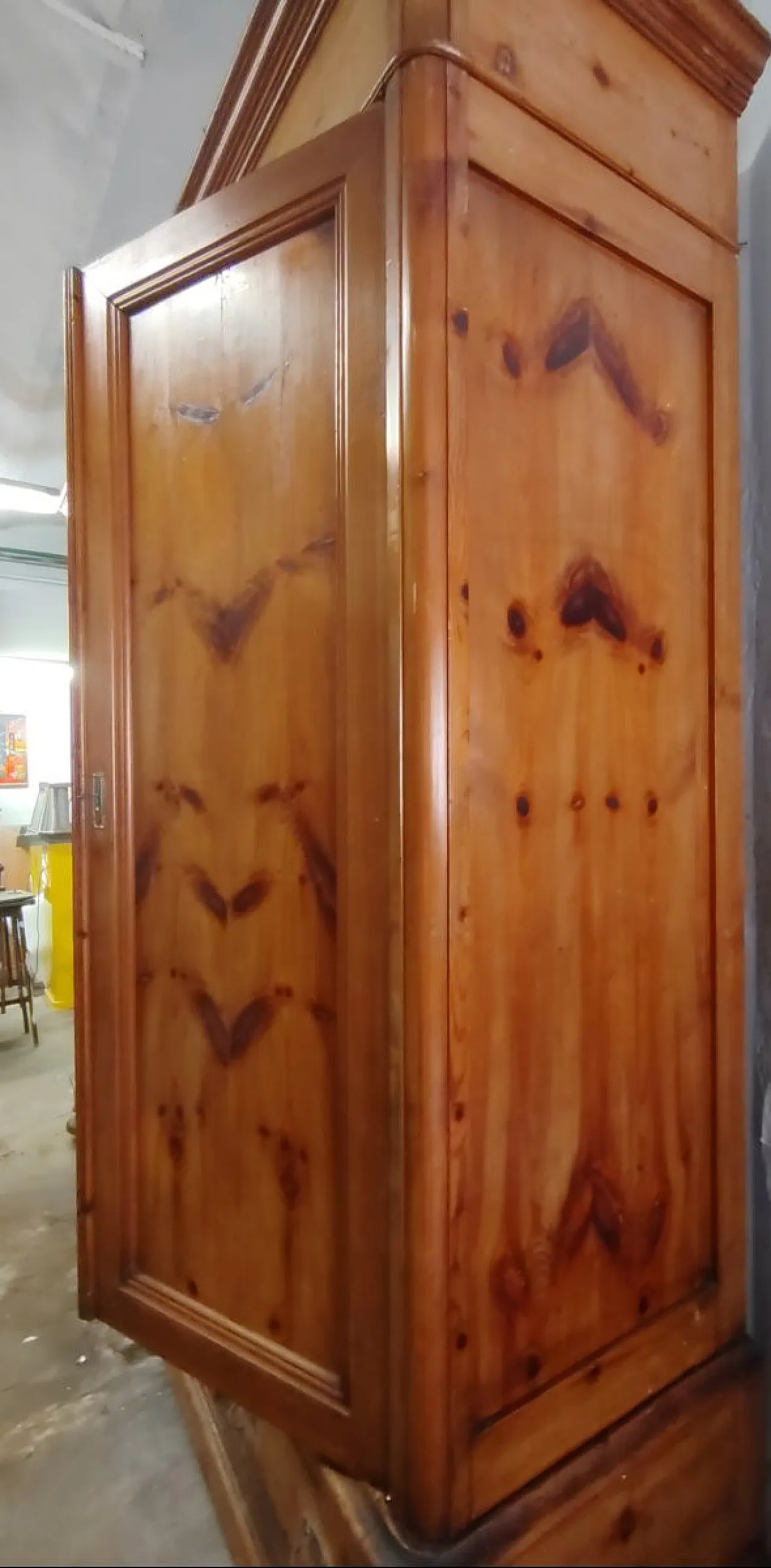 Armadio in larice con 4 ante e 4 cassetti, '800 7