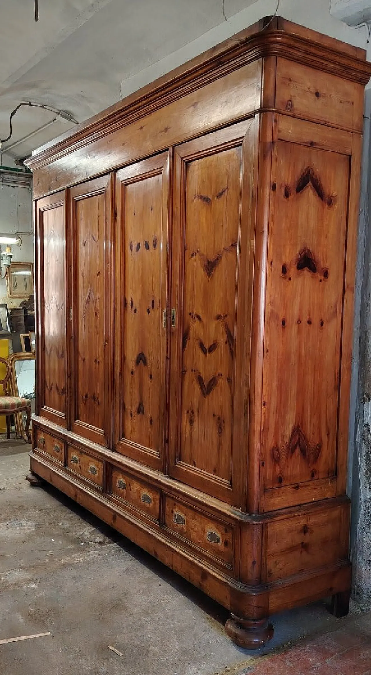 Armadio in larice con 4 ante e 4 cassetti, '800 9