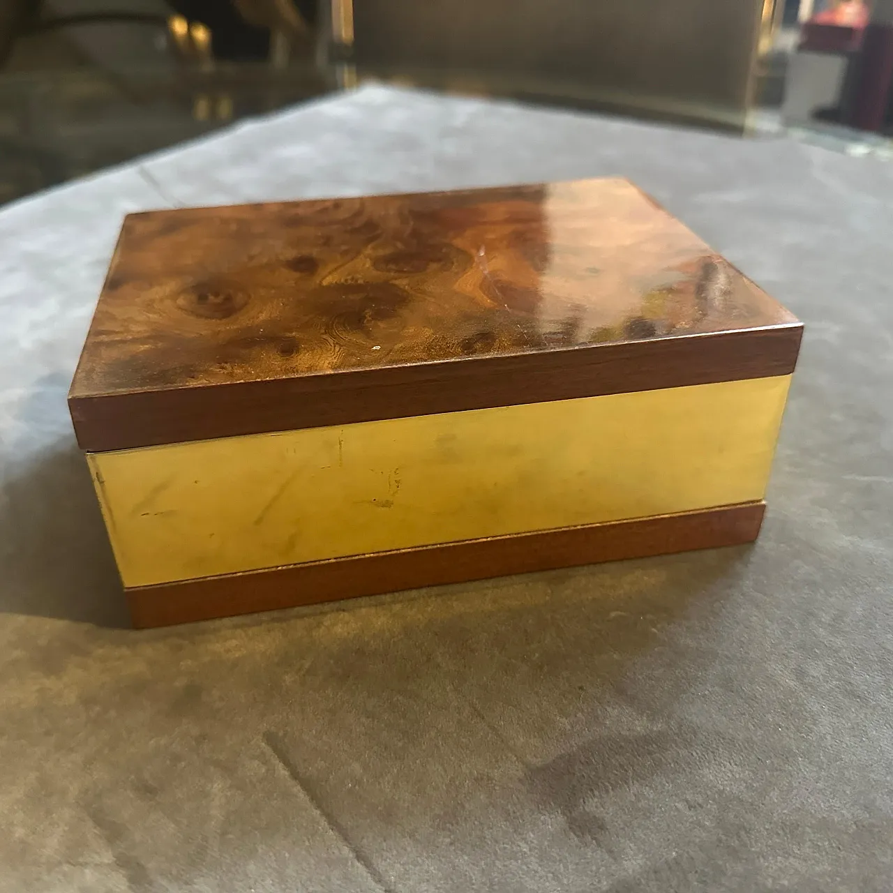 Mid-Century Modern walnut root and gilt metal luxury box, 1970s 2