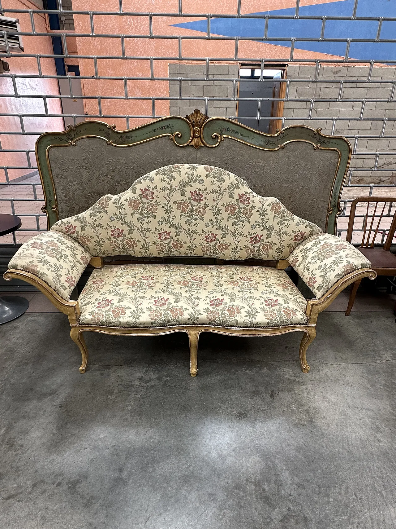 Louis XV sofa lacquered with silver profiles, fabric, Turin, mid-18th century 1