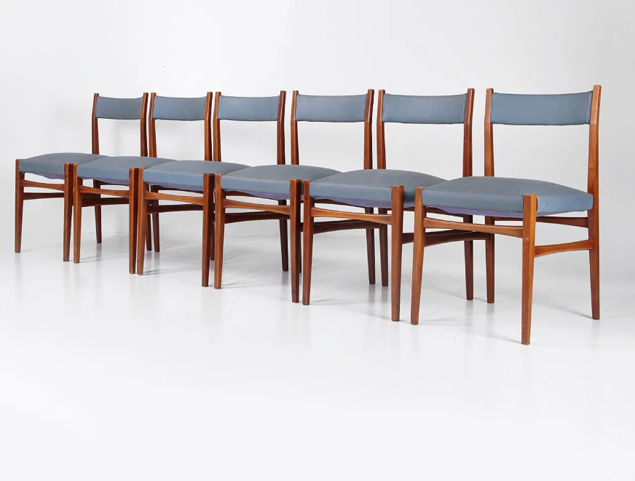 6 Dining chairs in the style of Gio Ponti, 1960s 3