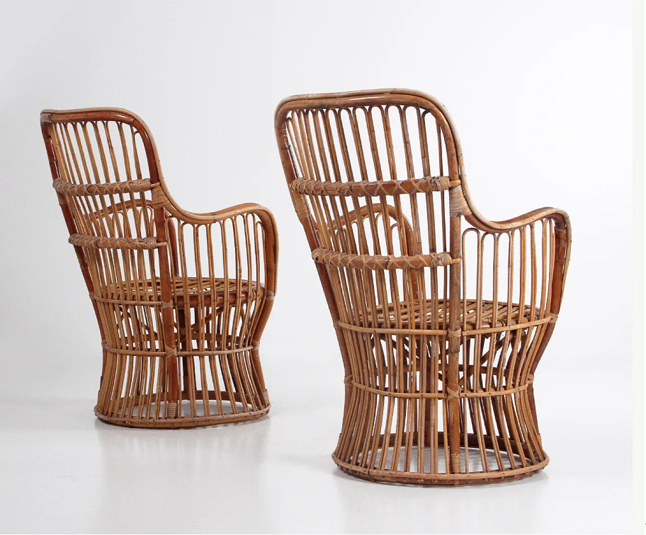 Pair of rattan chairs attributed to Luigi Caccia Dominioni, 1950s 3