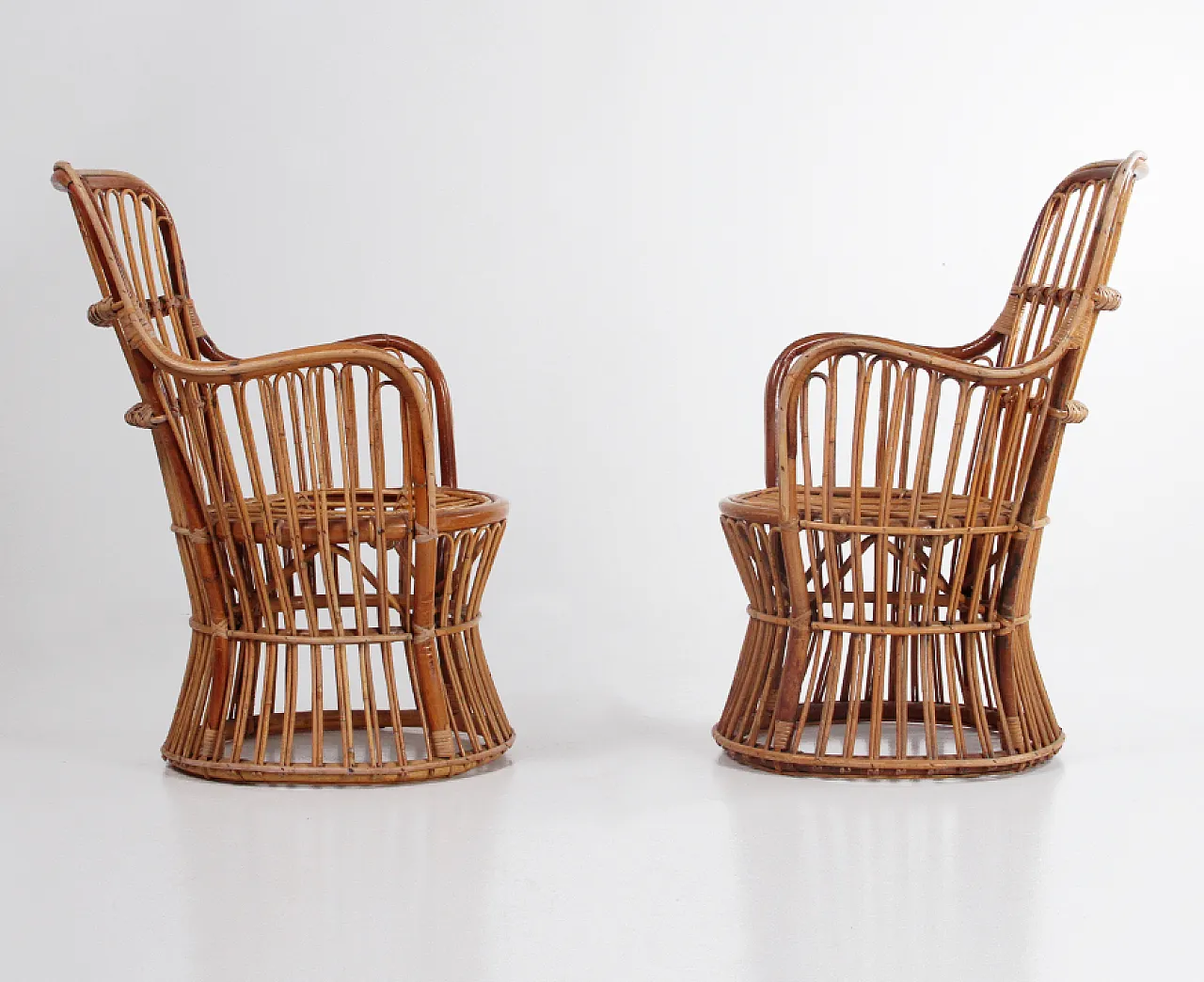 Pair of rattan chairs attributed to Luigi Caccia Dominioni, 1950s 6
