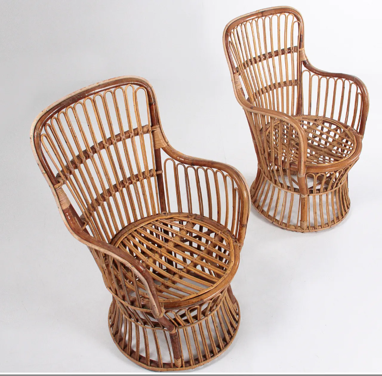 Pair of rattan chairs attributed to Luigi Caccia Dominioni, 1950s 9