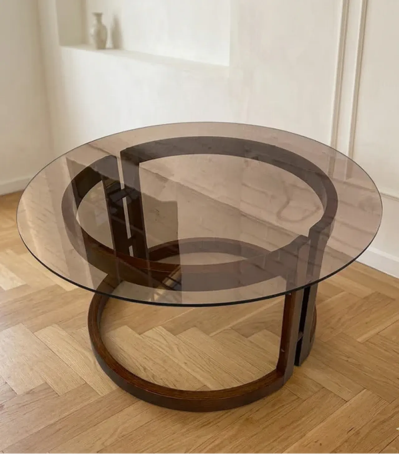 Tavolino tondo da salotto base colore noce piano in vetro trasparente – Colly Shop