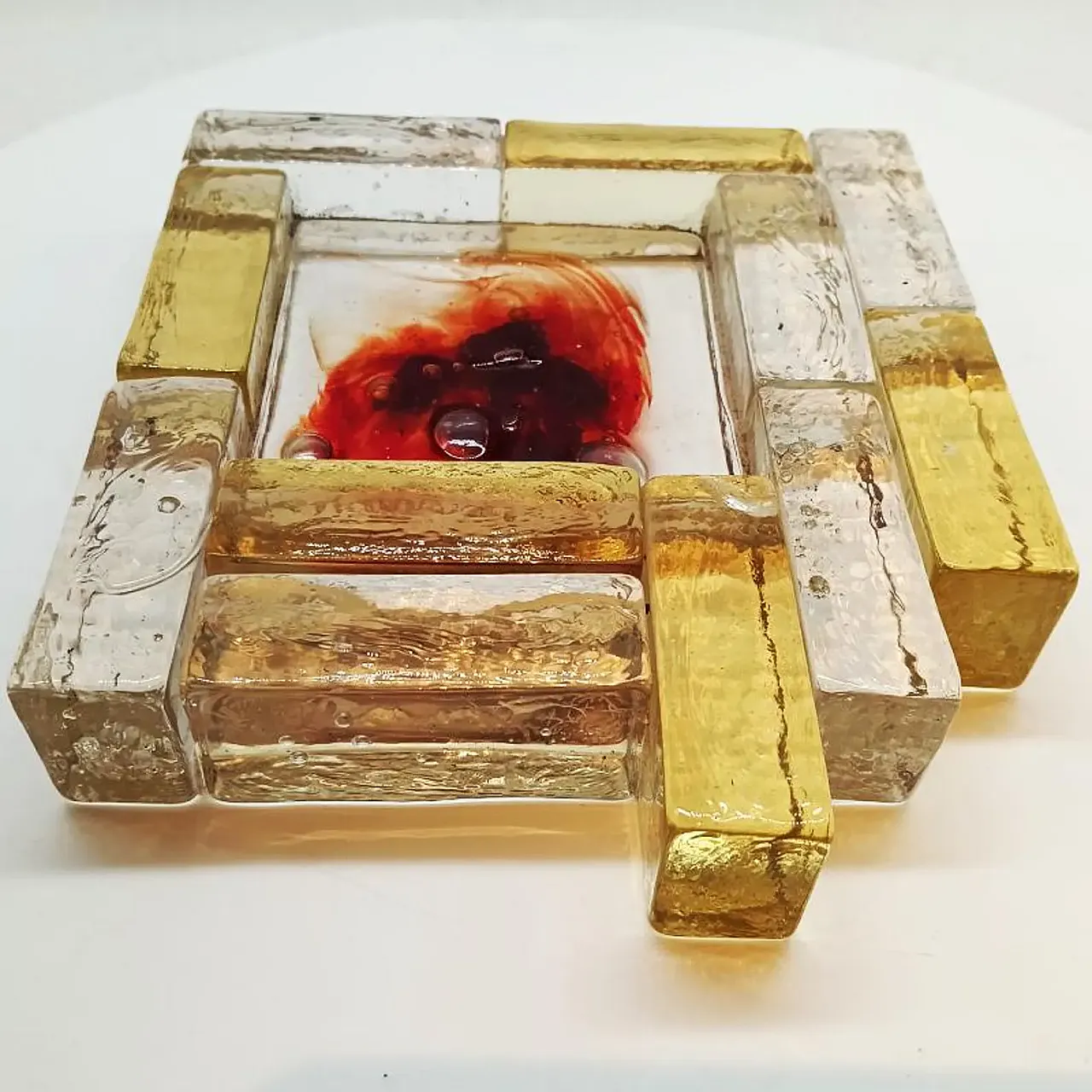 Ashtray in blown Murano glass attributed to Toni Zuccheri, 1950s 4