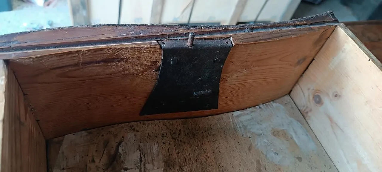 Comò impiallacciato e intarsiato, '700 8