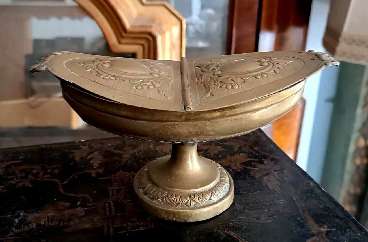Embossed copper incense holder, 19th century 1