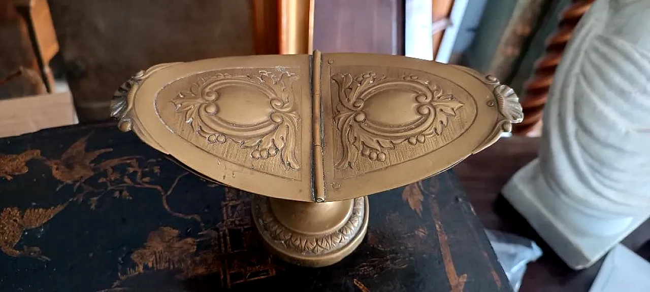 Embossed copper incense holder, 19th century 3