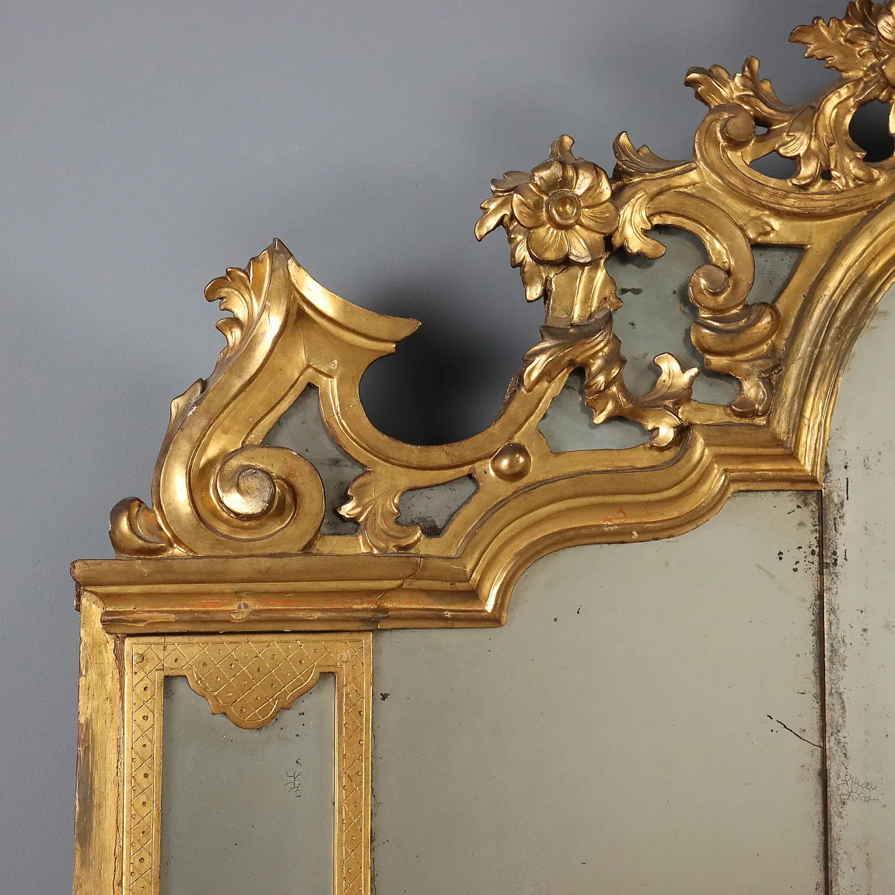 Carved and gilded wooden fireplace, 18th century 5